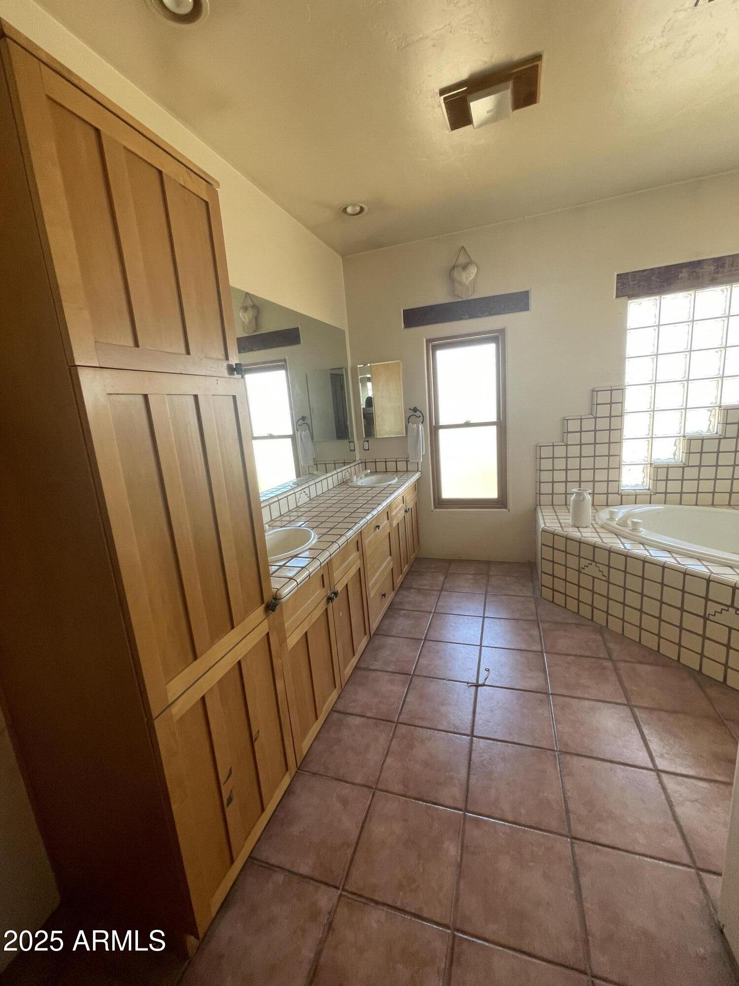 20042 W COLTER Street