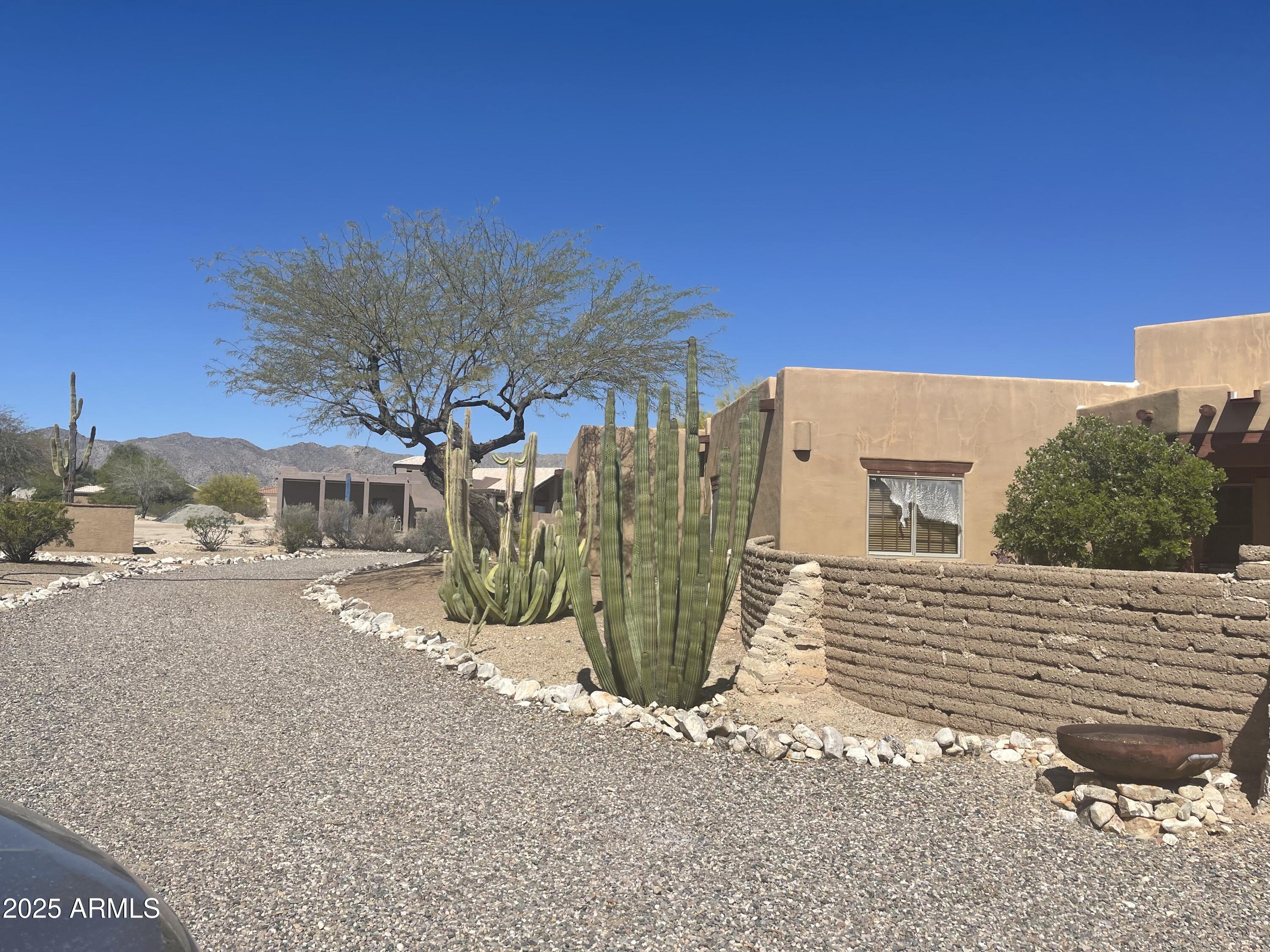 20042 W COLTER Street