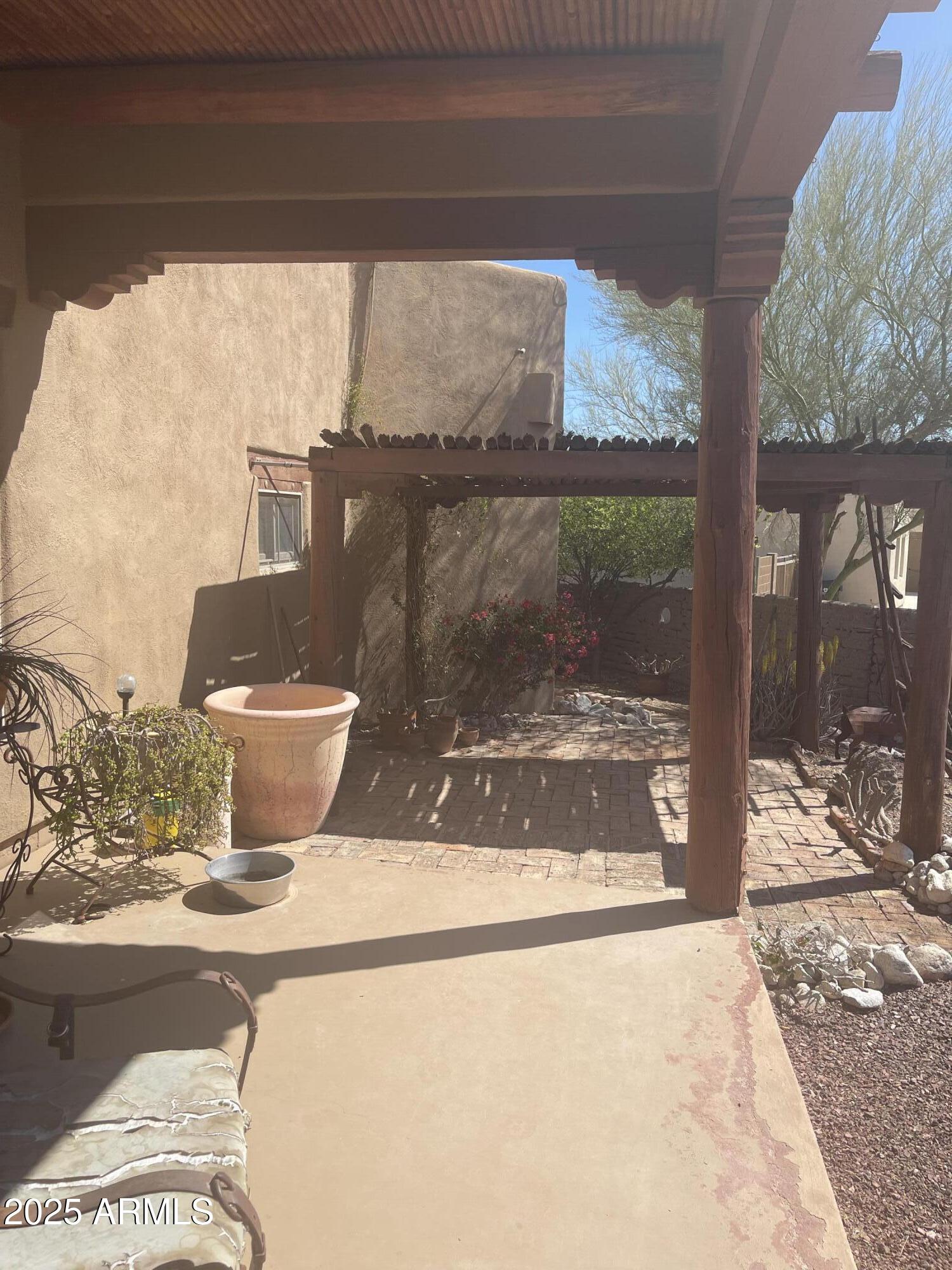 20042 W COLTER Street