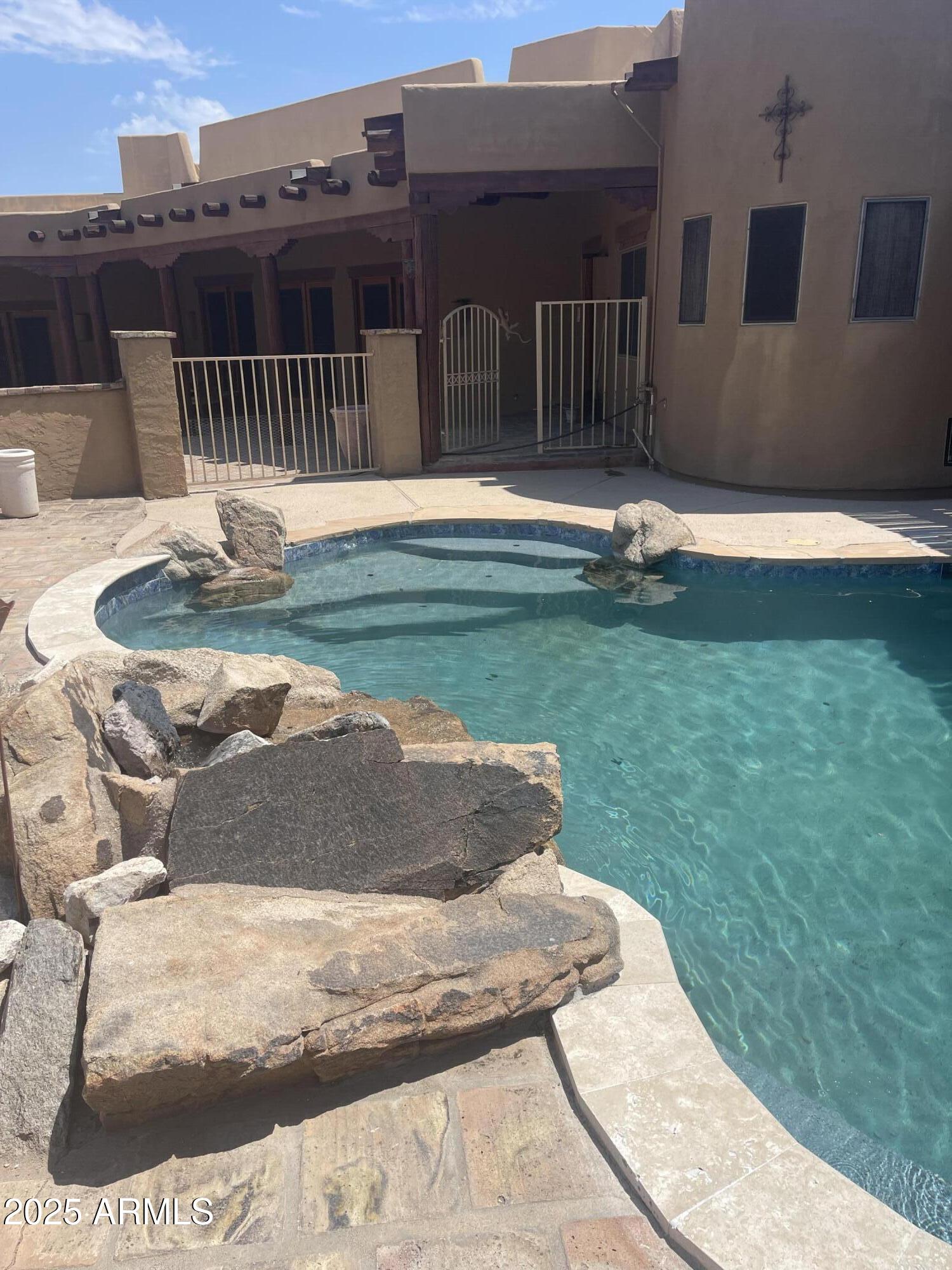 20042 W COLTER Street