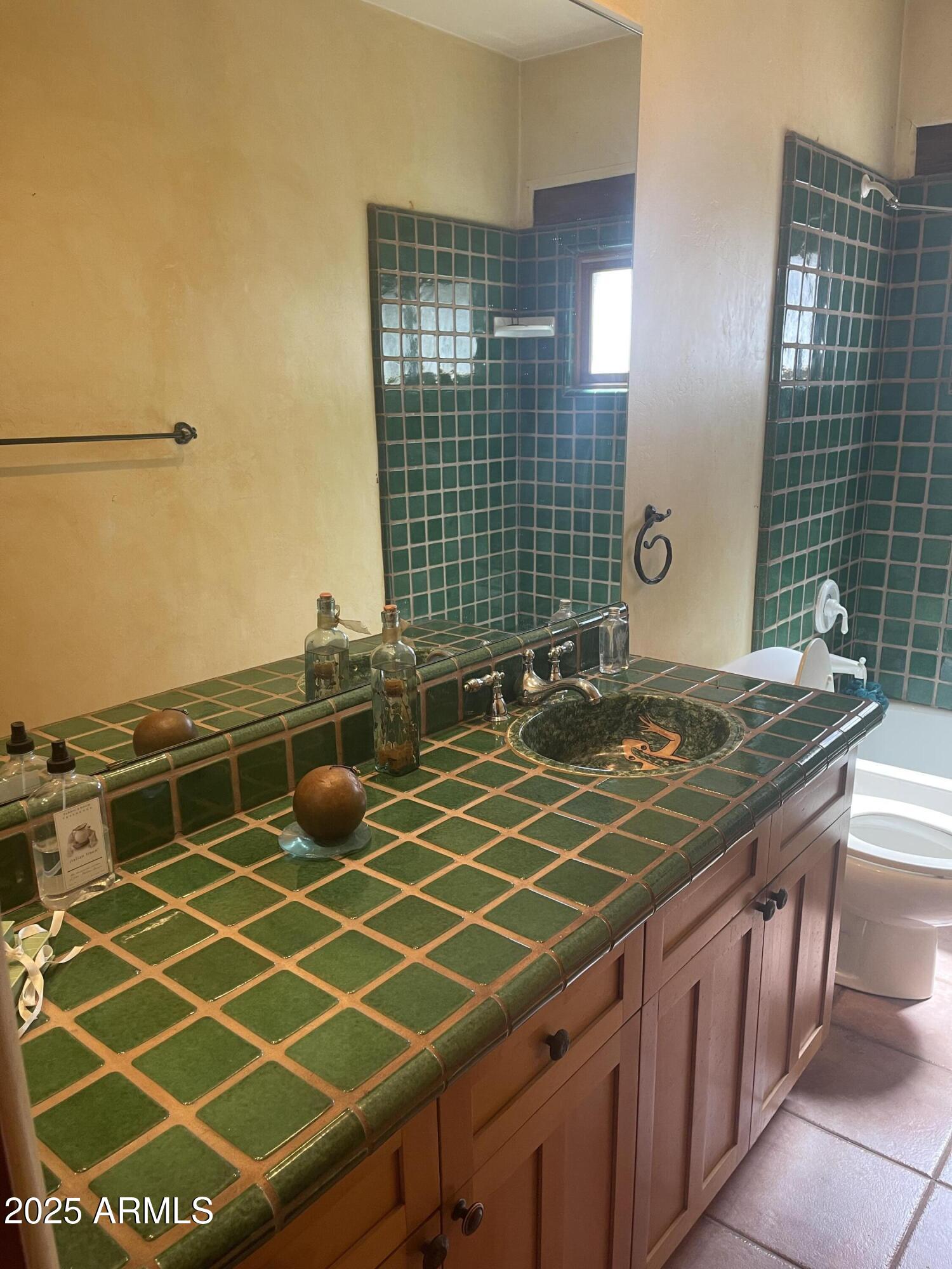 20042 W COLTER Street