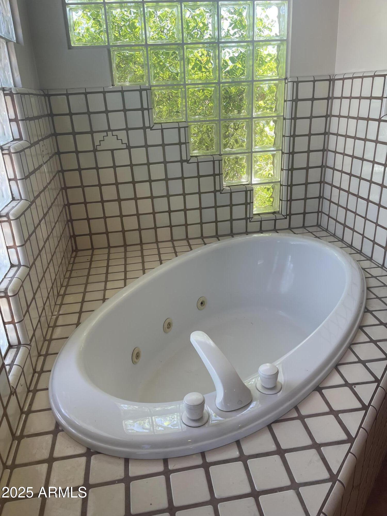 20042 W COLTER Street