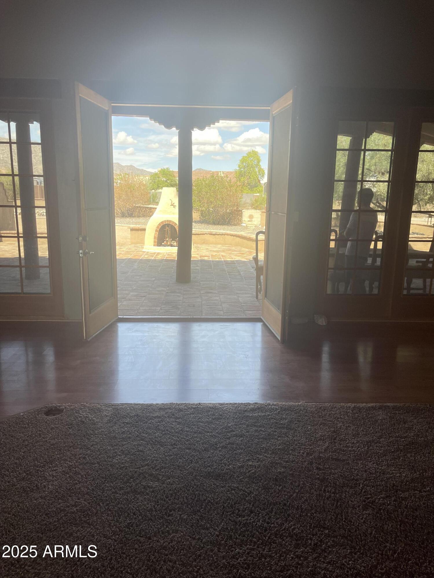 20042 W COLTER Street