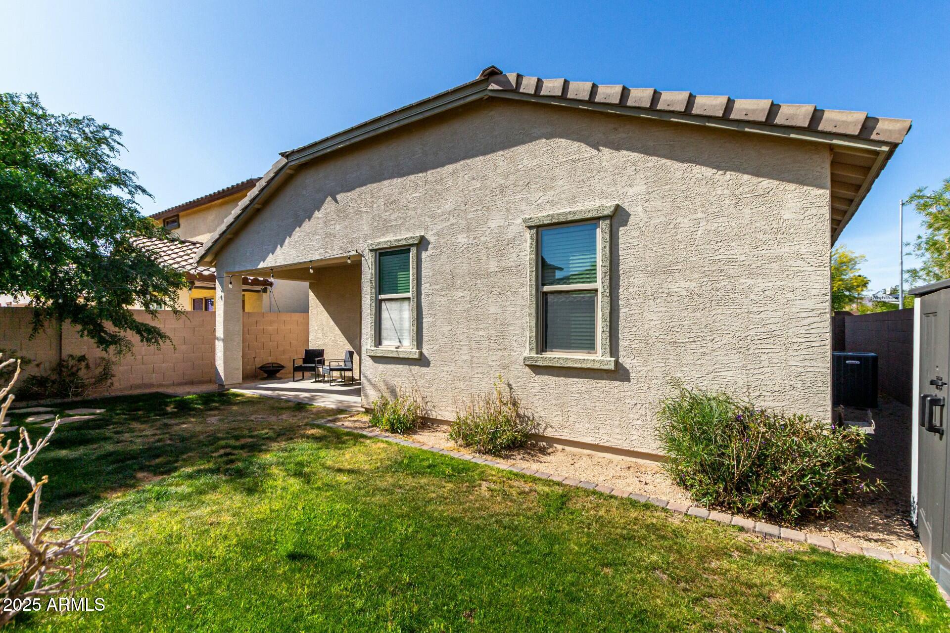 2981 E NIGHTHAWK Way