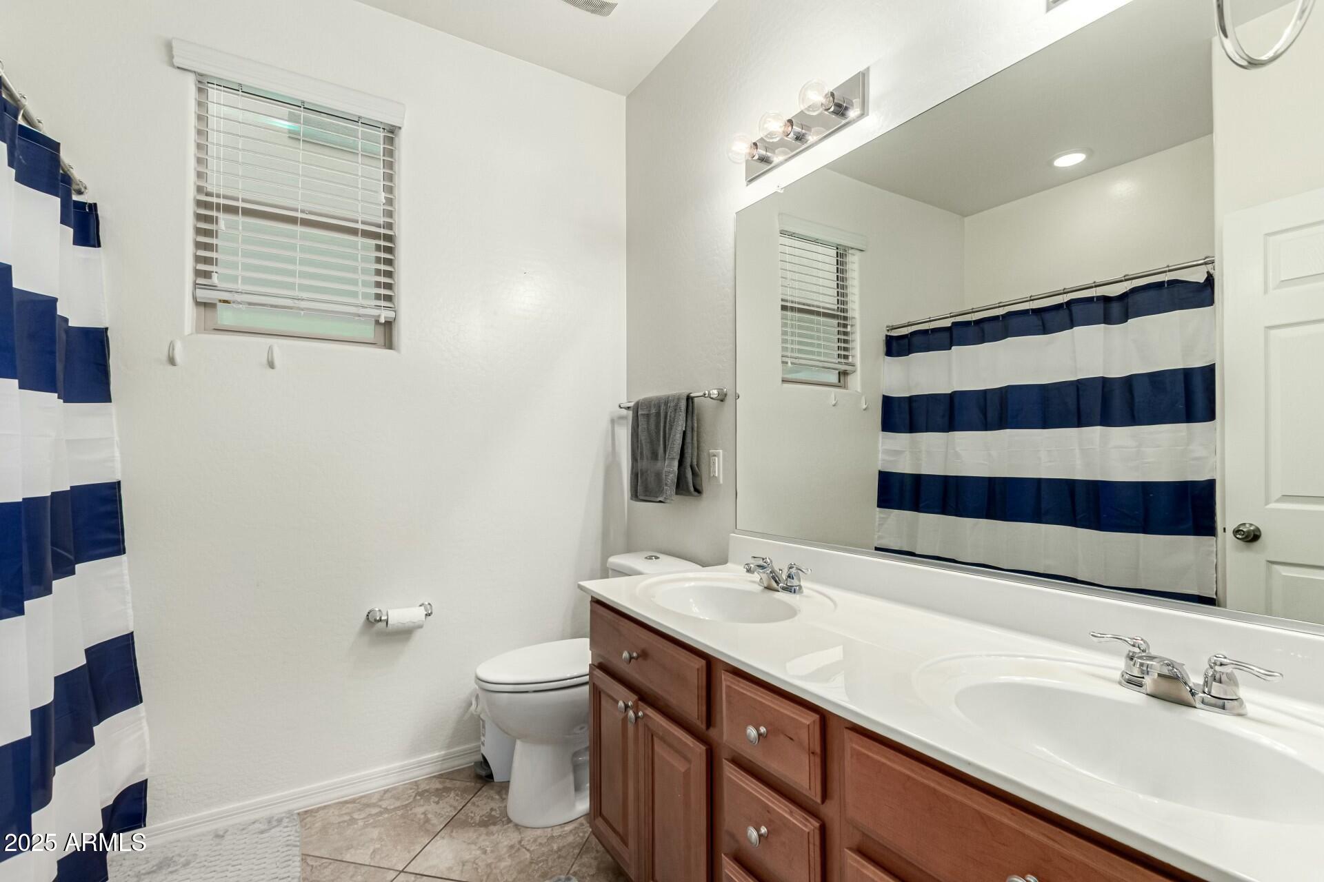 2981 E NIGHTHAWK Way