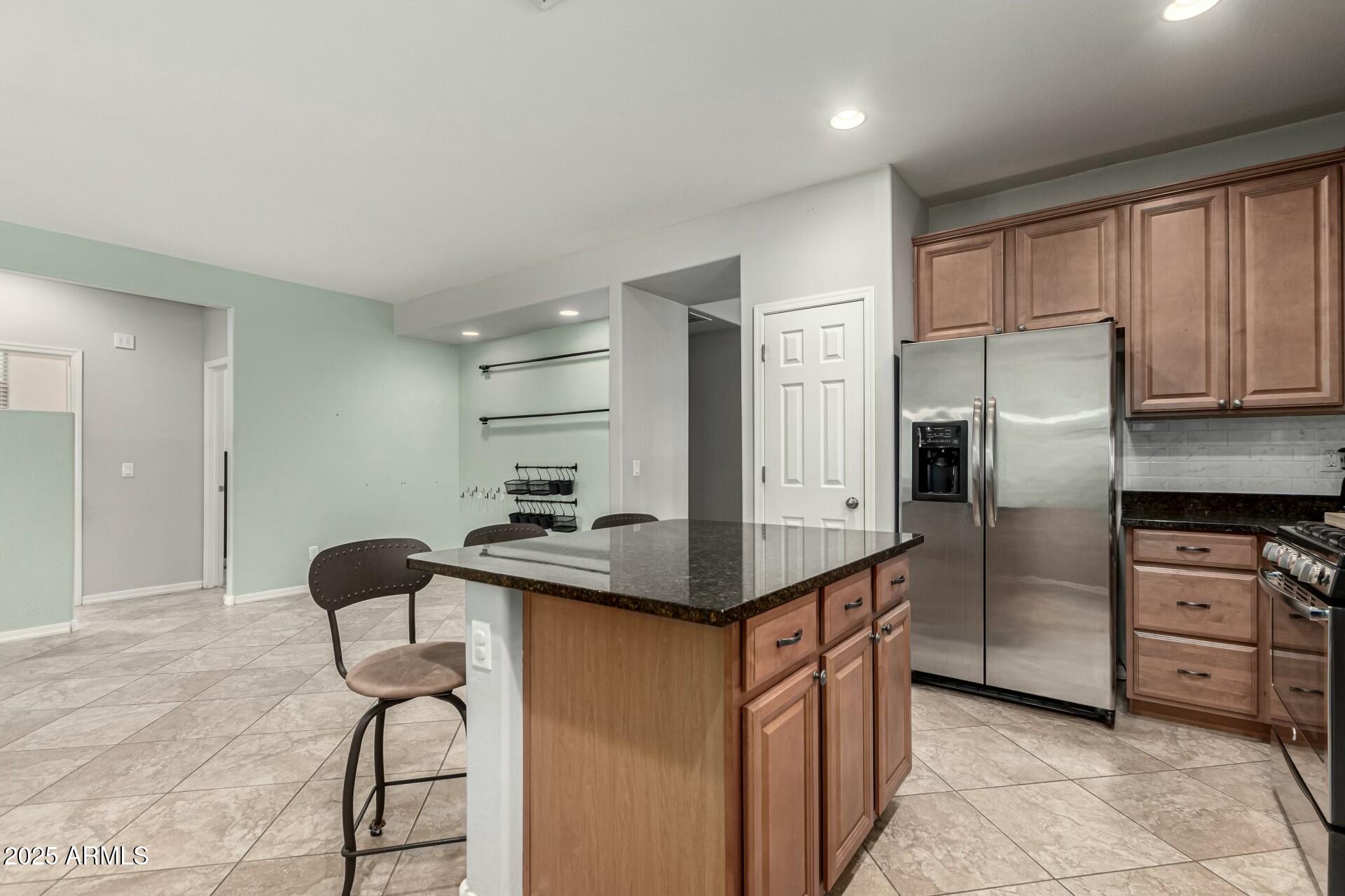 2981 E NIGHTHAWK Way