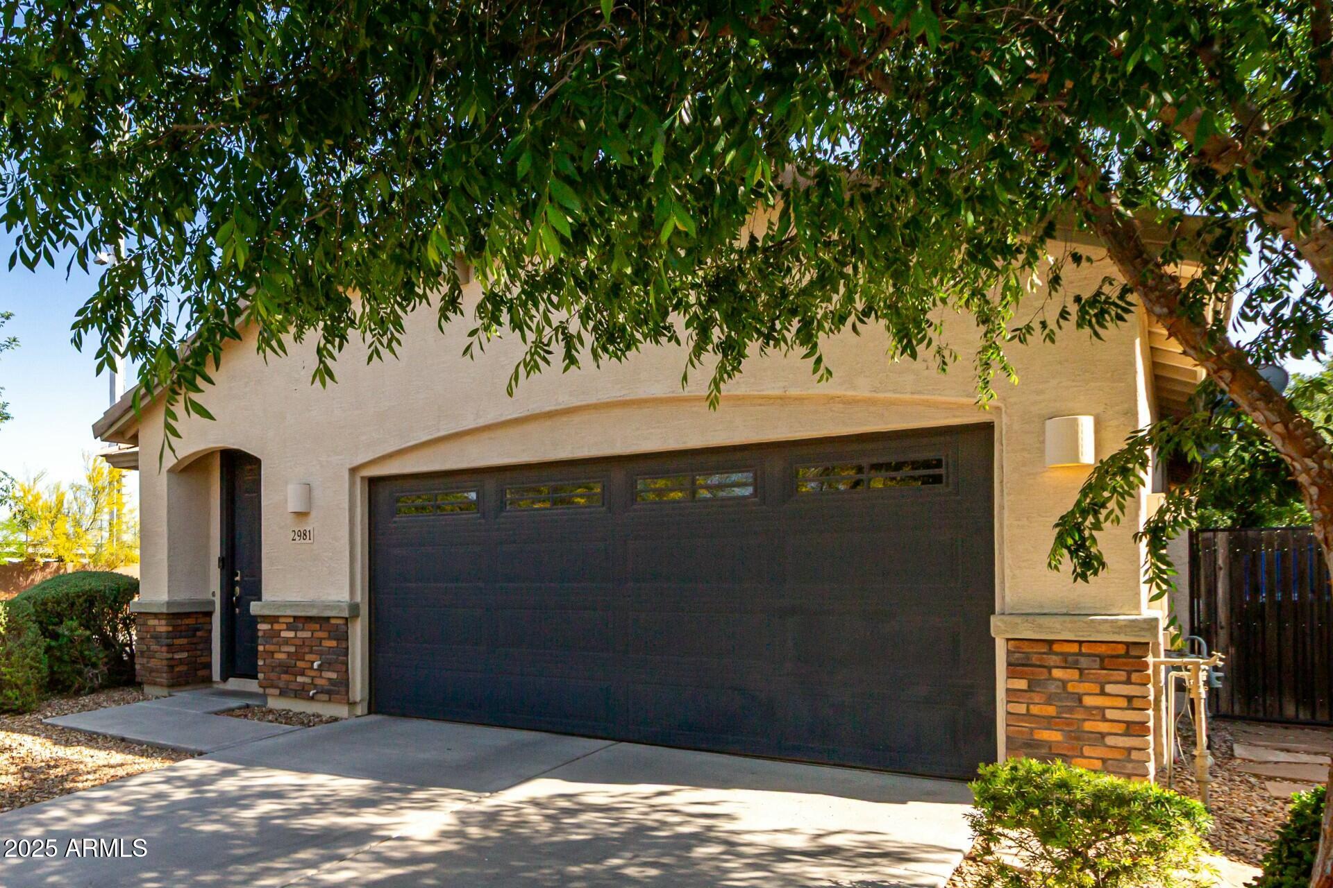 2981 E NIGHTHAWK Way