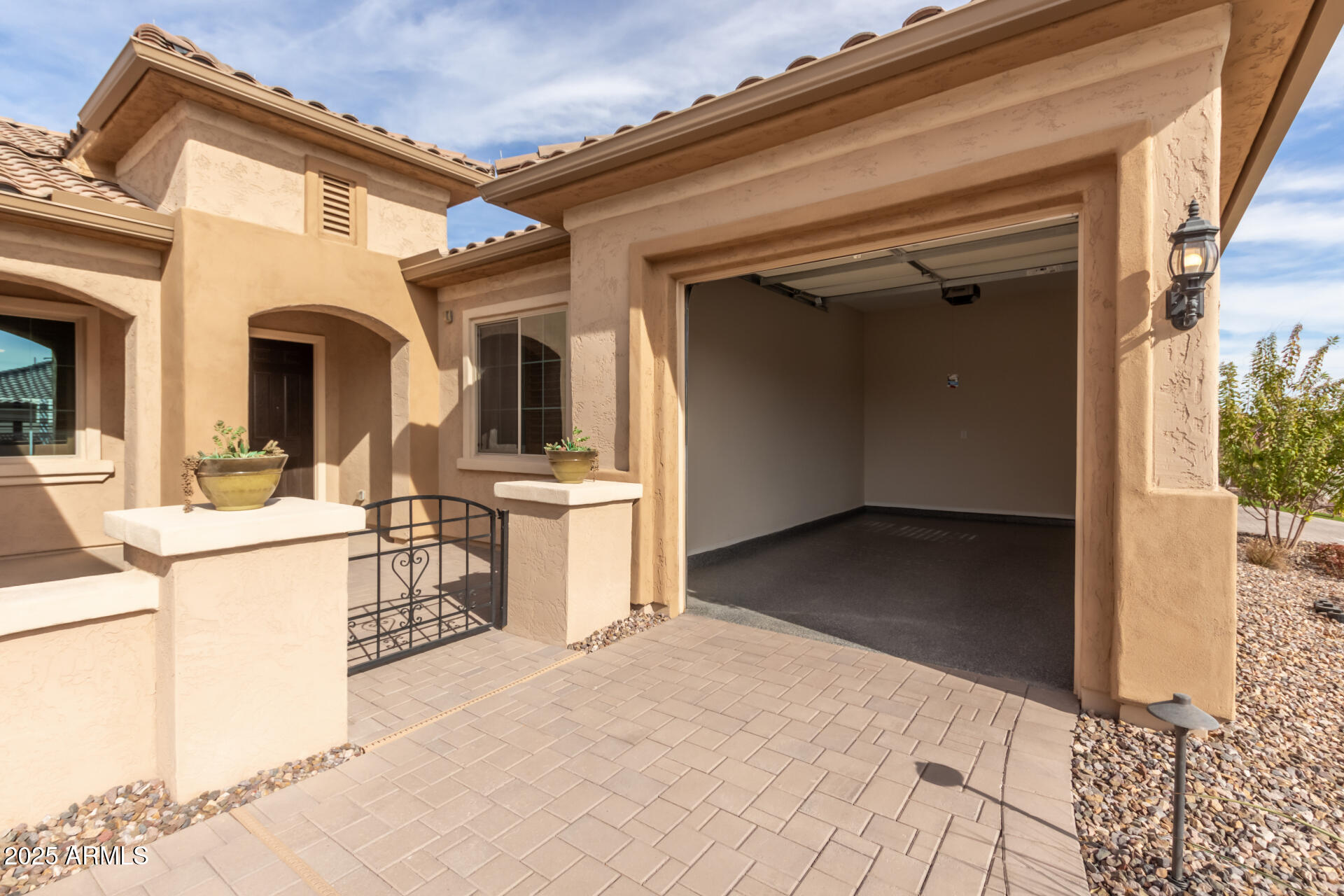 8102 W AUTUMN VISTA Way