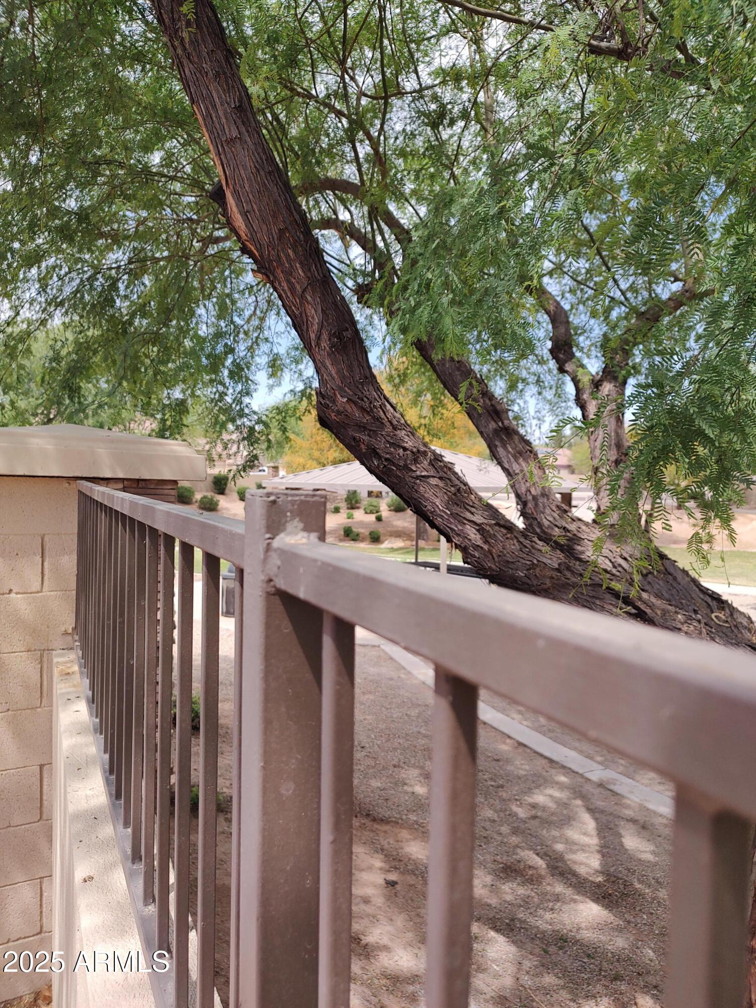 590 W ENCHANTED DESERT Drive