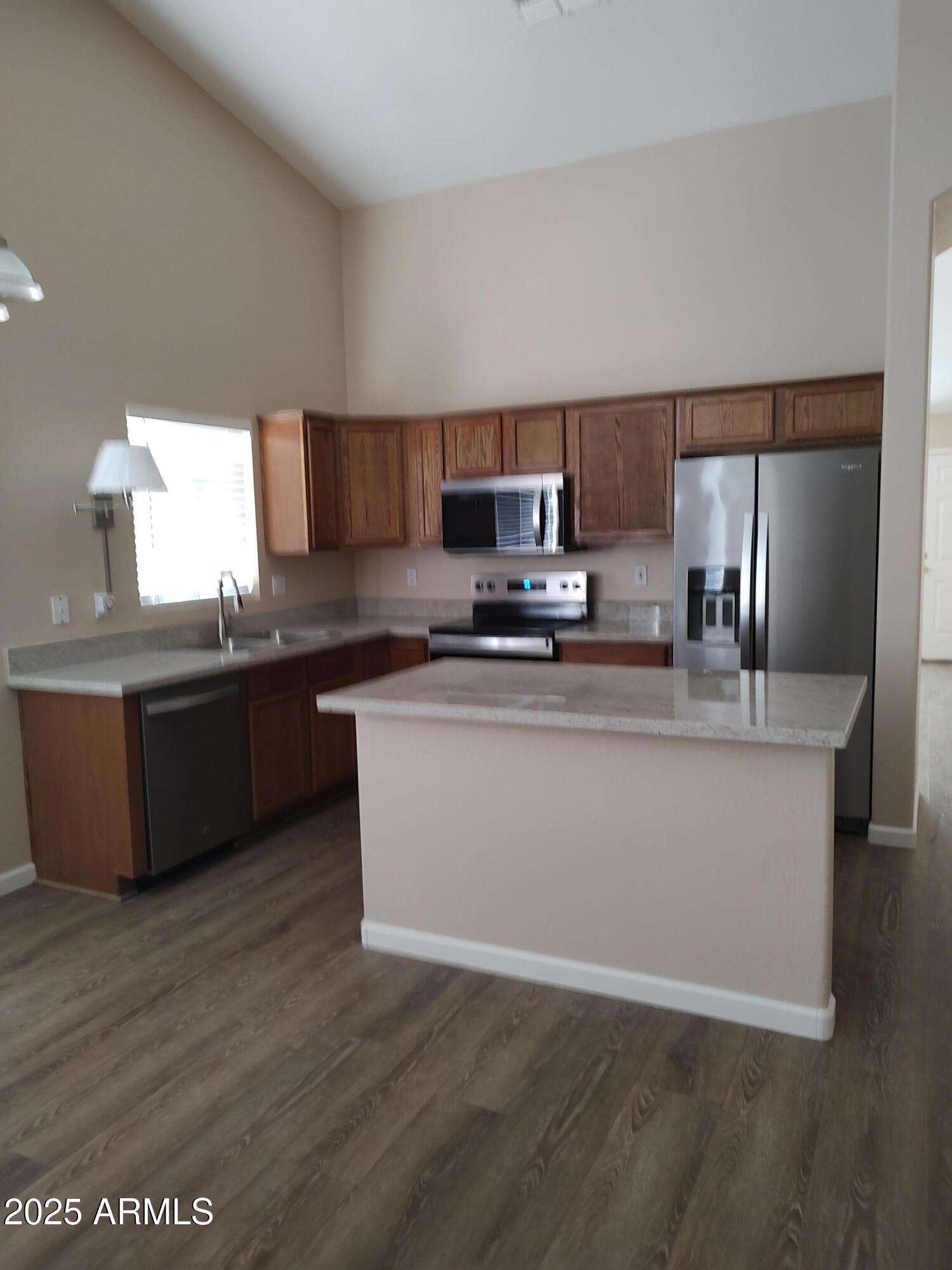 590 W ENCHANTED DESERT Drive