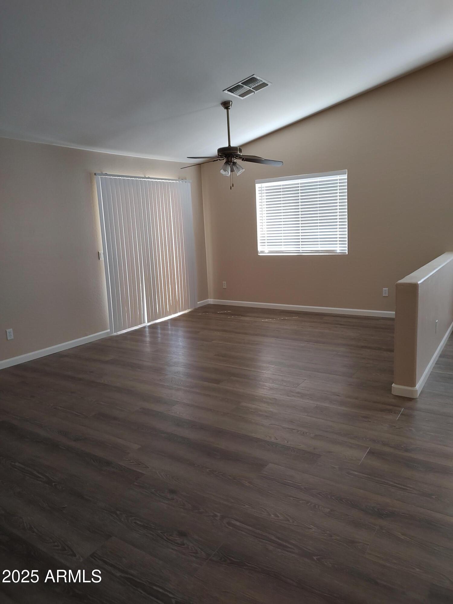 590 W ENCHANTED DESERT Drive