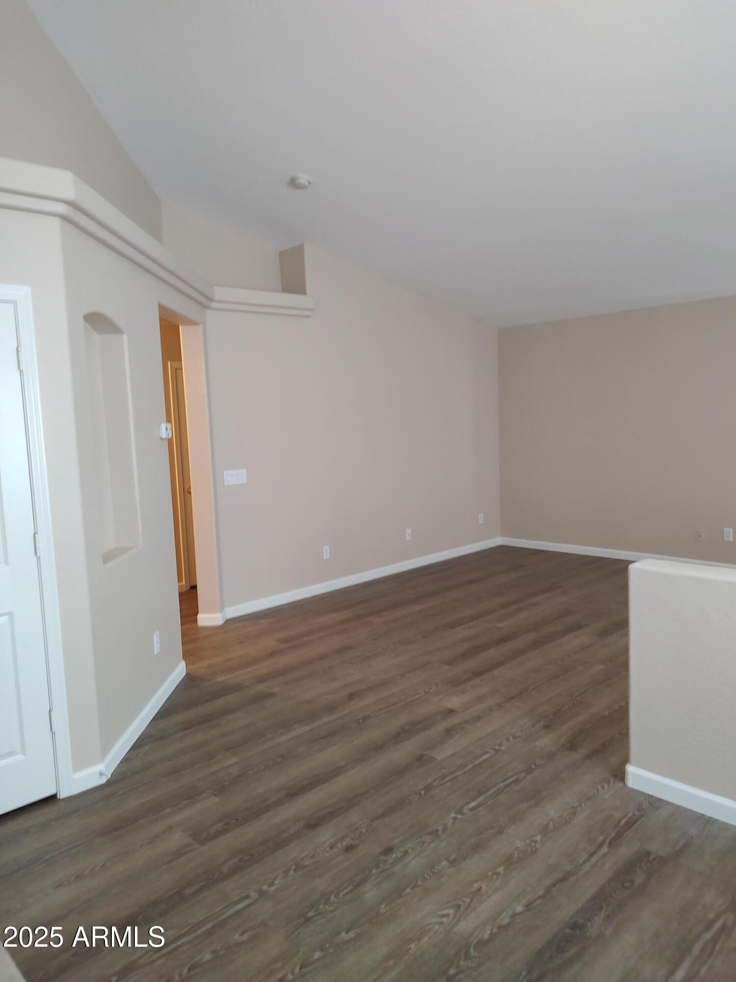 590 W ENCHANTED DESERT Drive