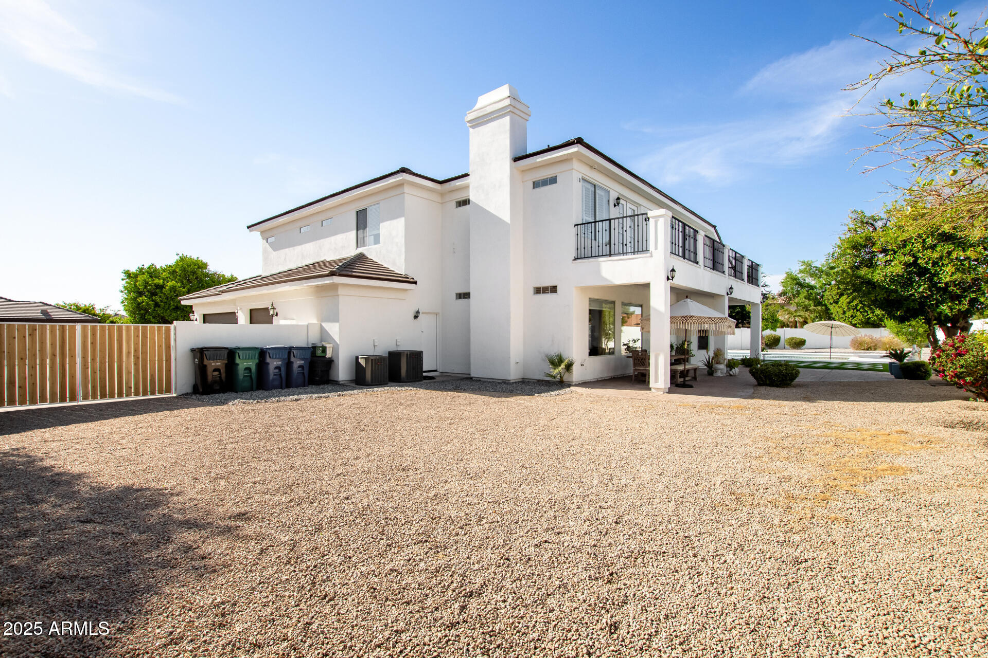 2625 N 24TH Street, 13