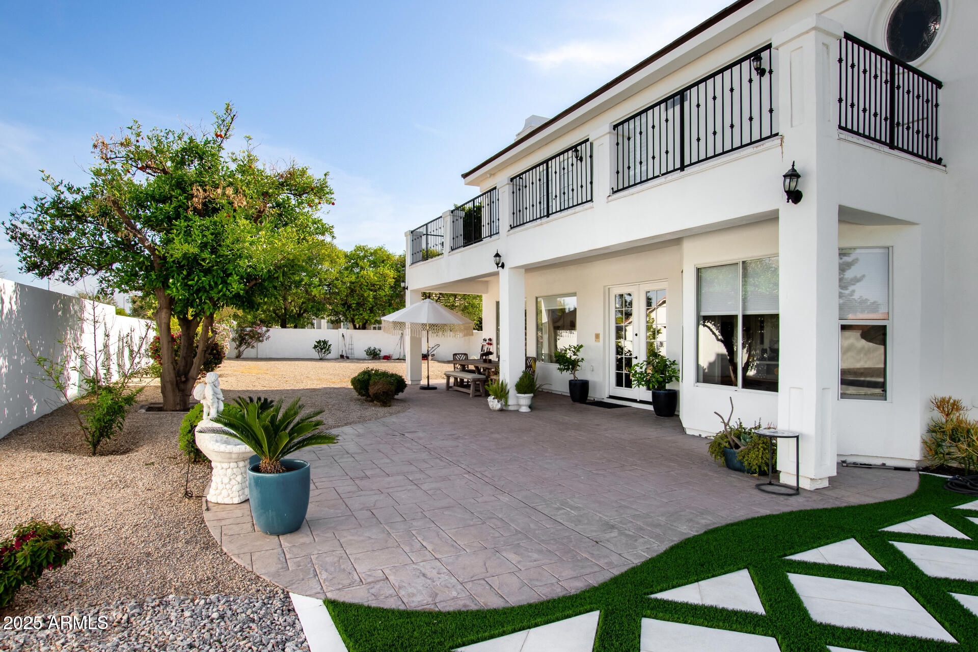 2625 N 24TH Street, 13
