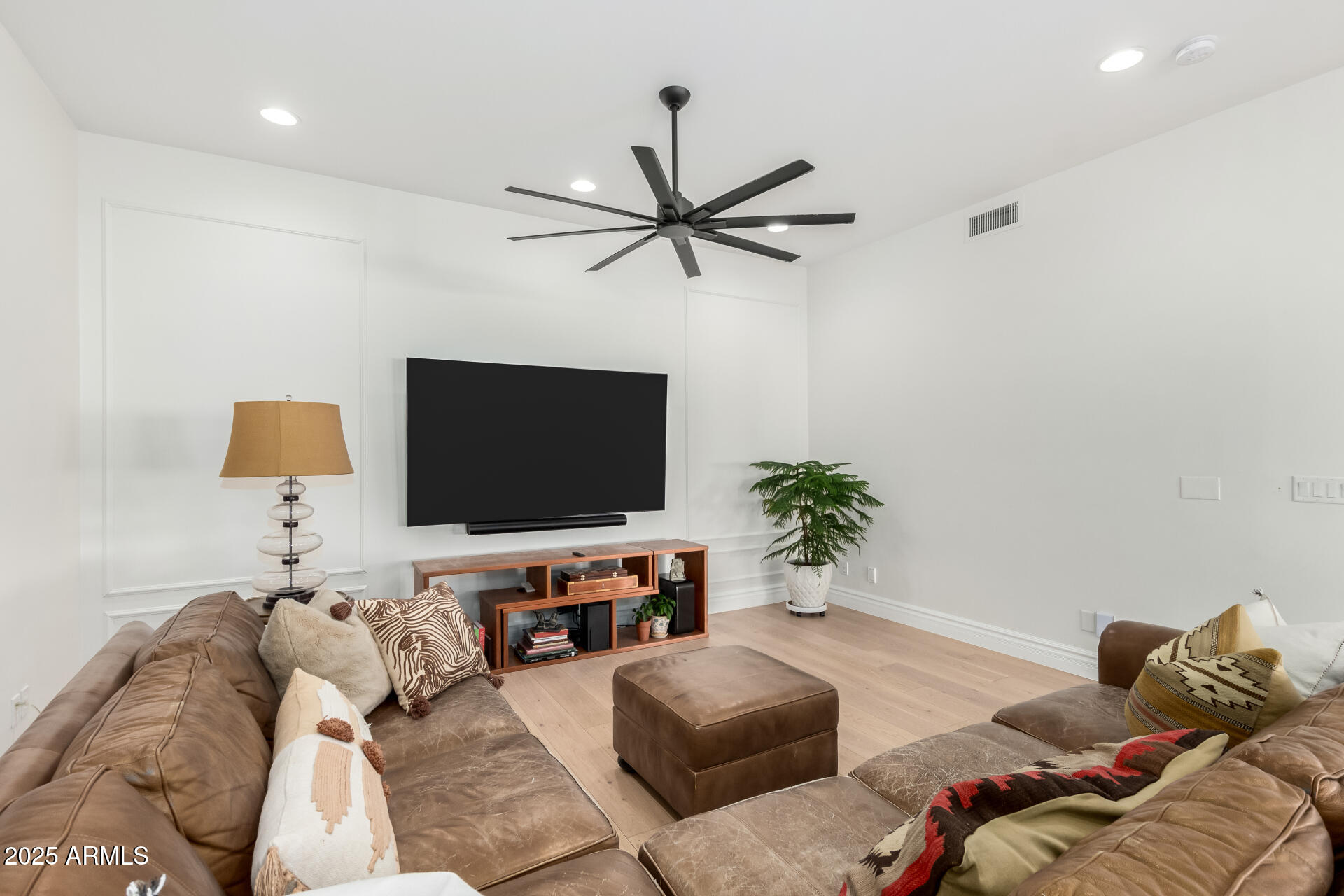 2625 N 24TH Street, 13