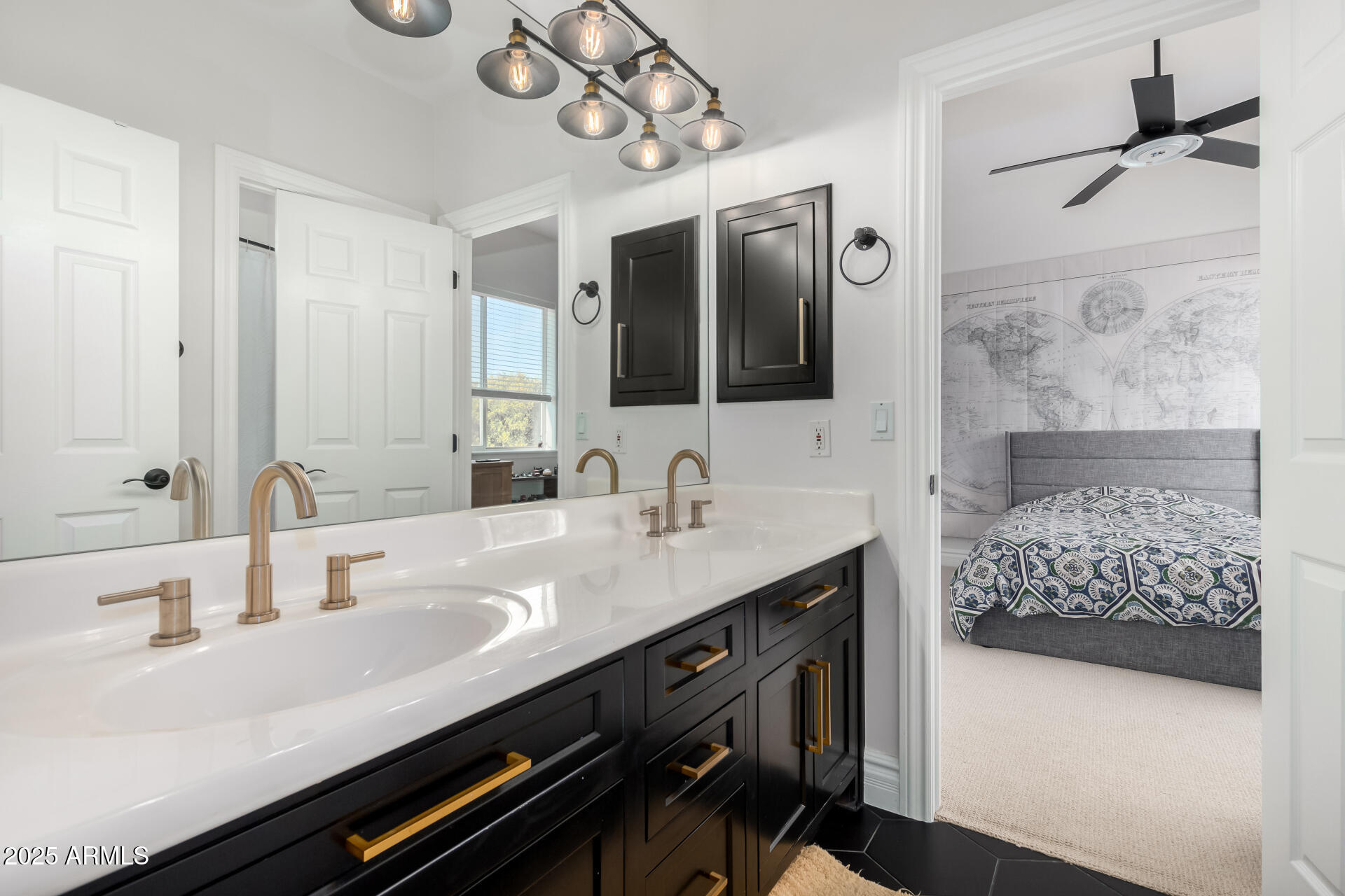 2625 N 24TH Street, 13