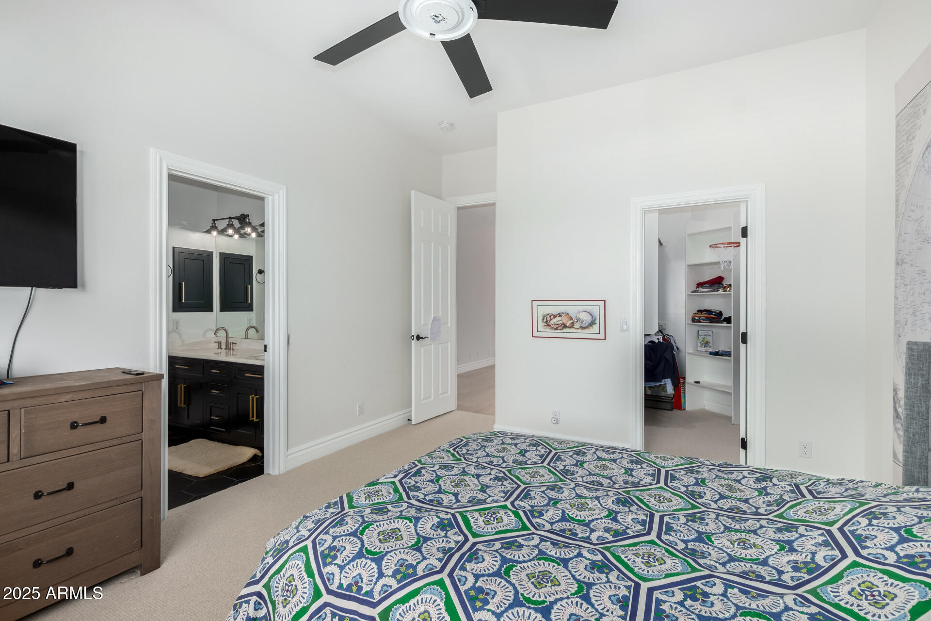 2625 N 24TH Street, 13