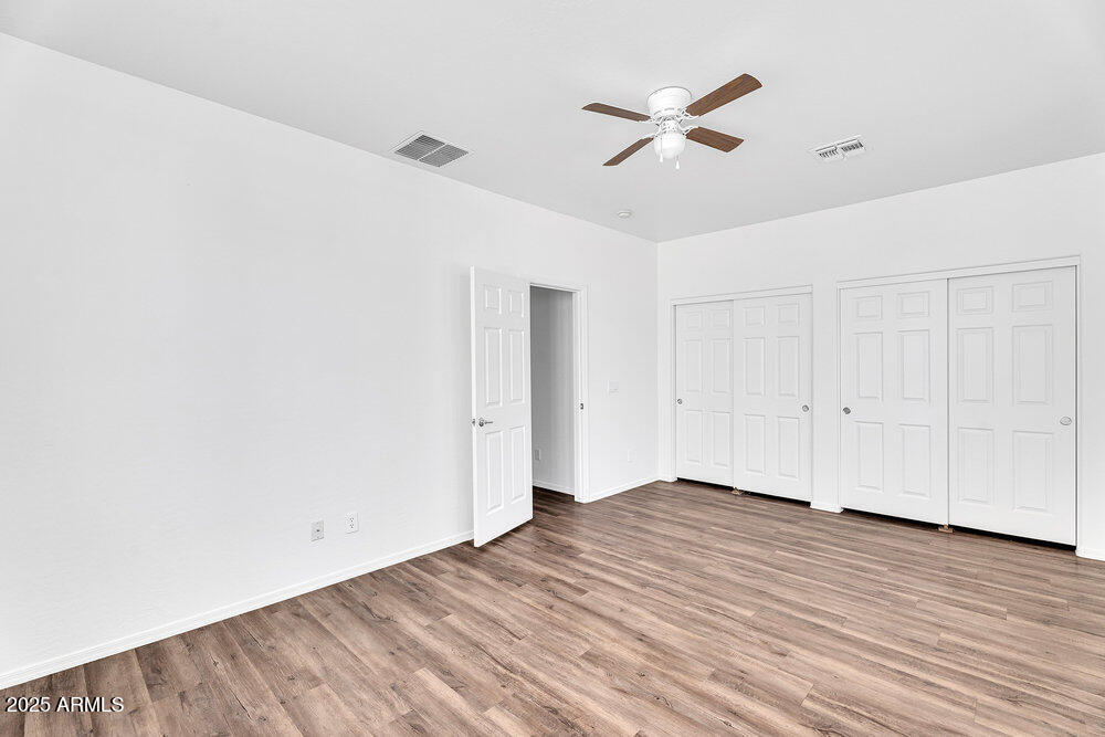 18525 N LARKSPUR Drive