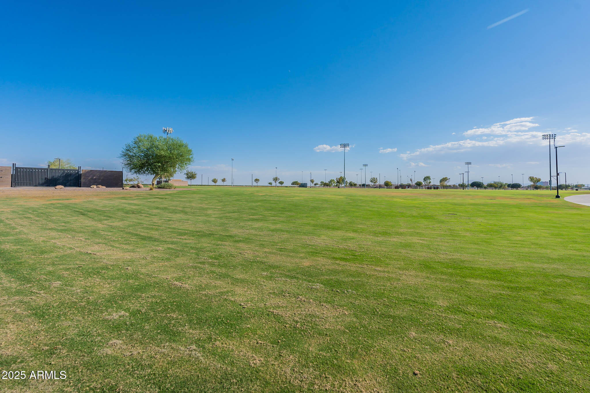 18525 N LARKSPUR Drive