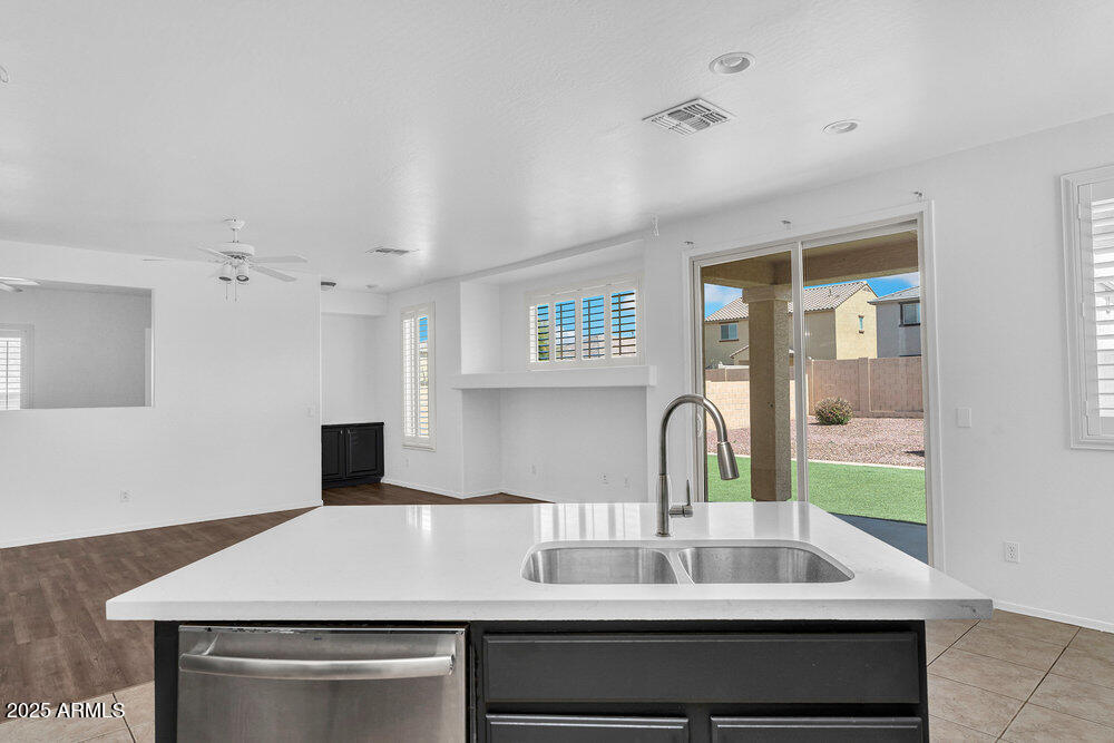 18525 N LARKSPUR Drive