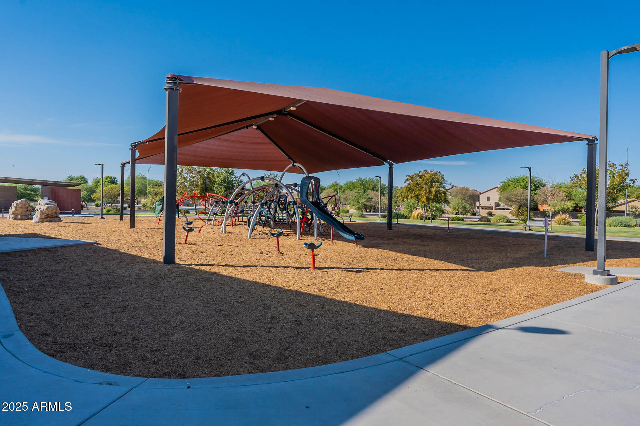 18525 N LARKSPUR Drive