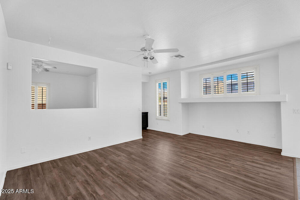 18525 N LARKSPUR Drive