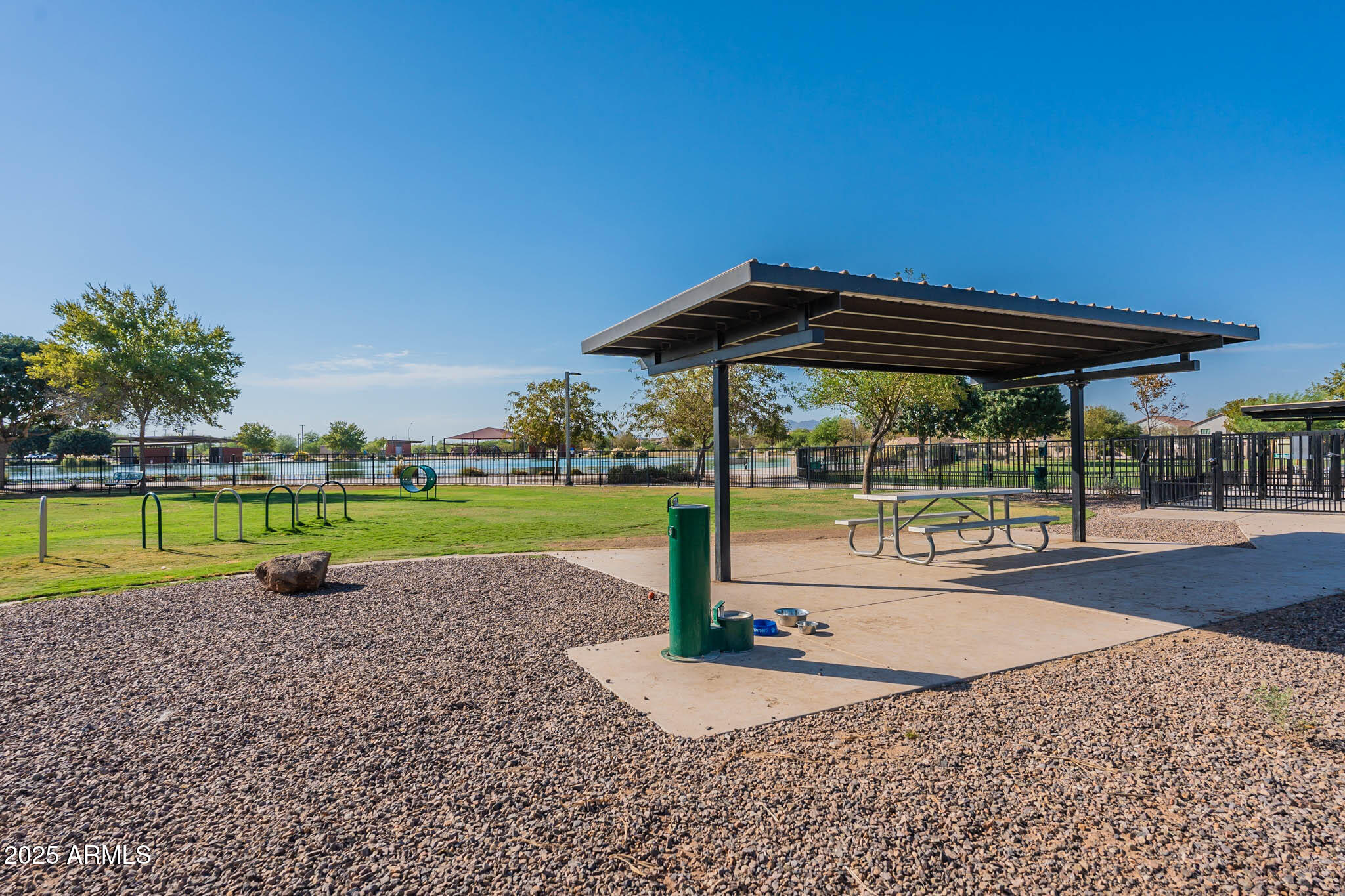 18525 N LARKSPUR Drive