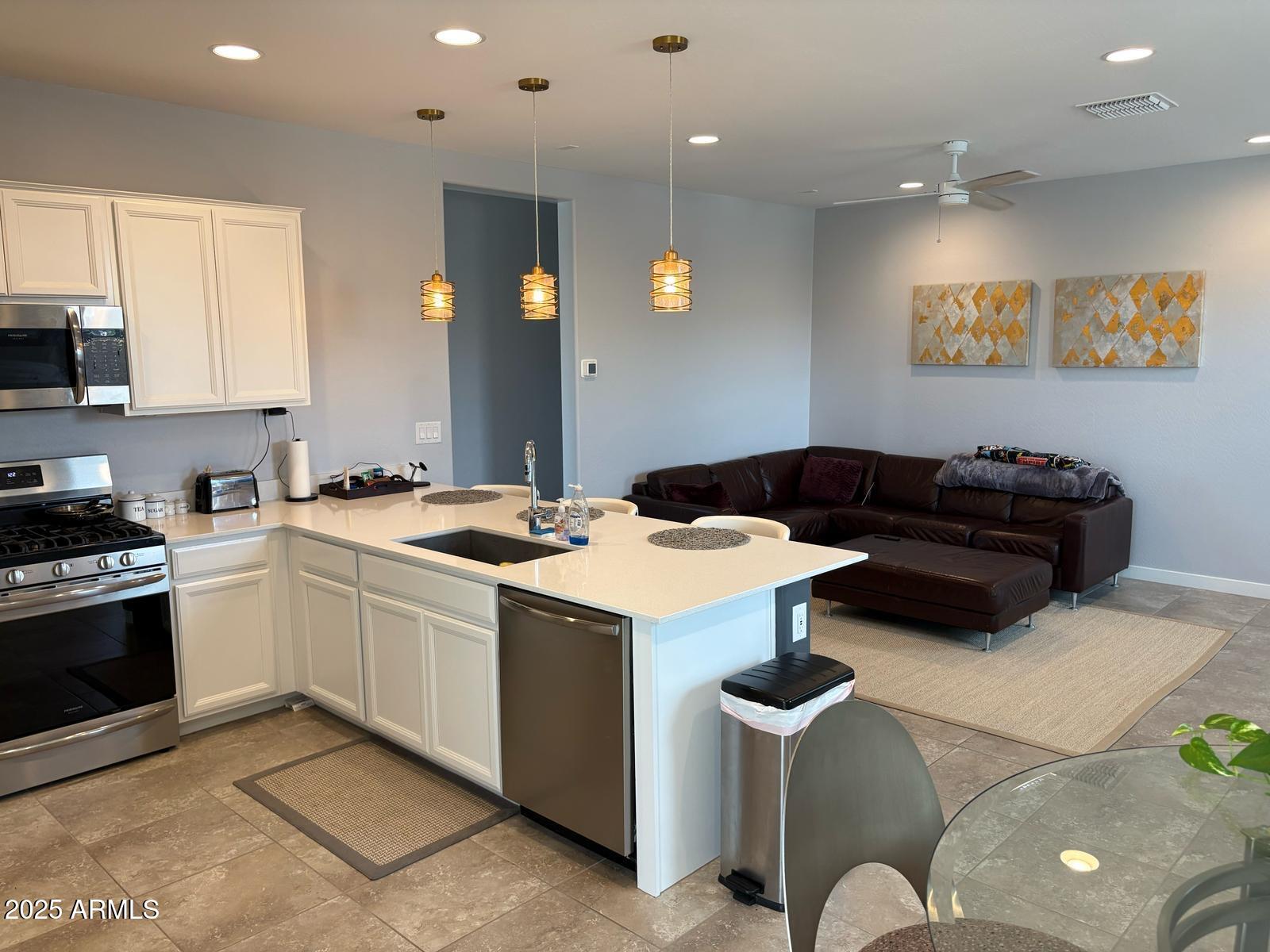 8903 W BETHANY HEIGHTS Drive