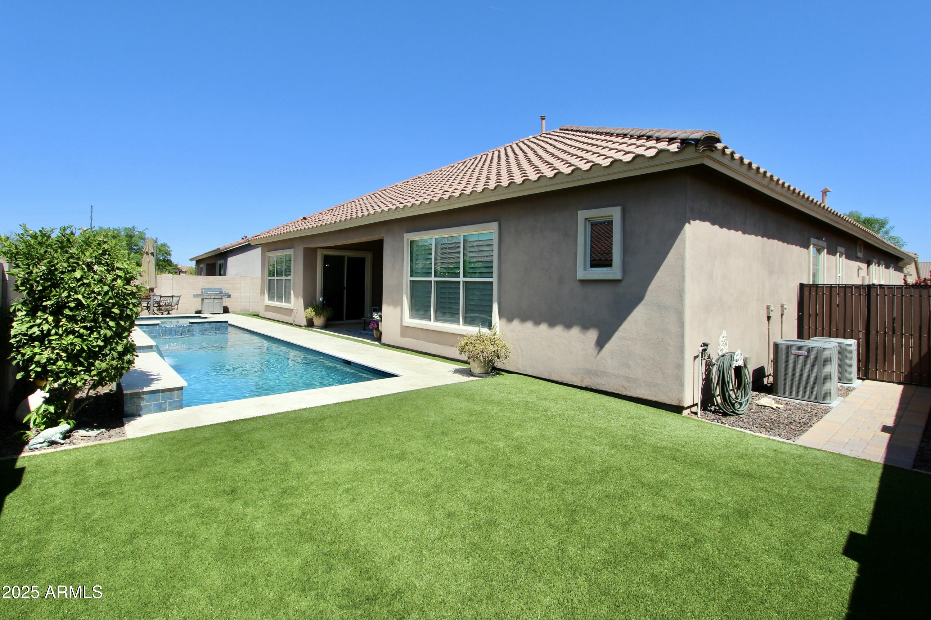 3529 E DESERT BROOM Drive