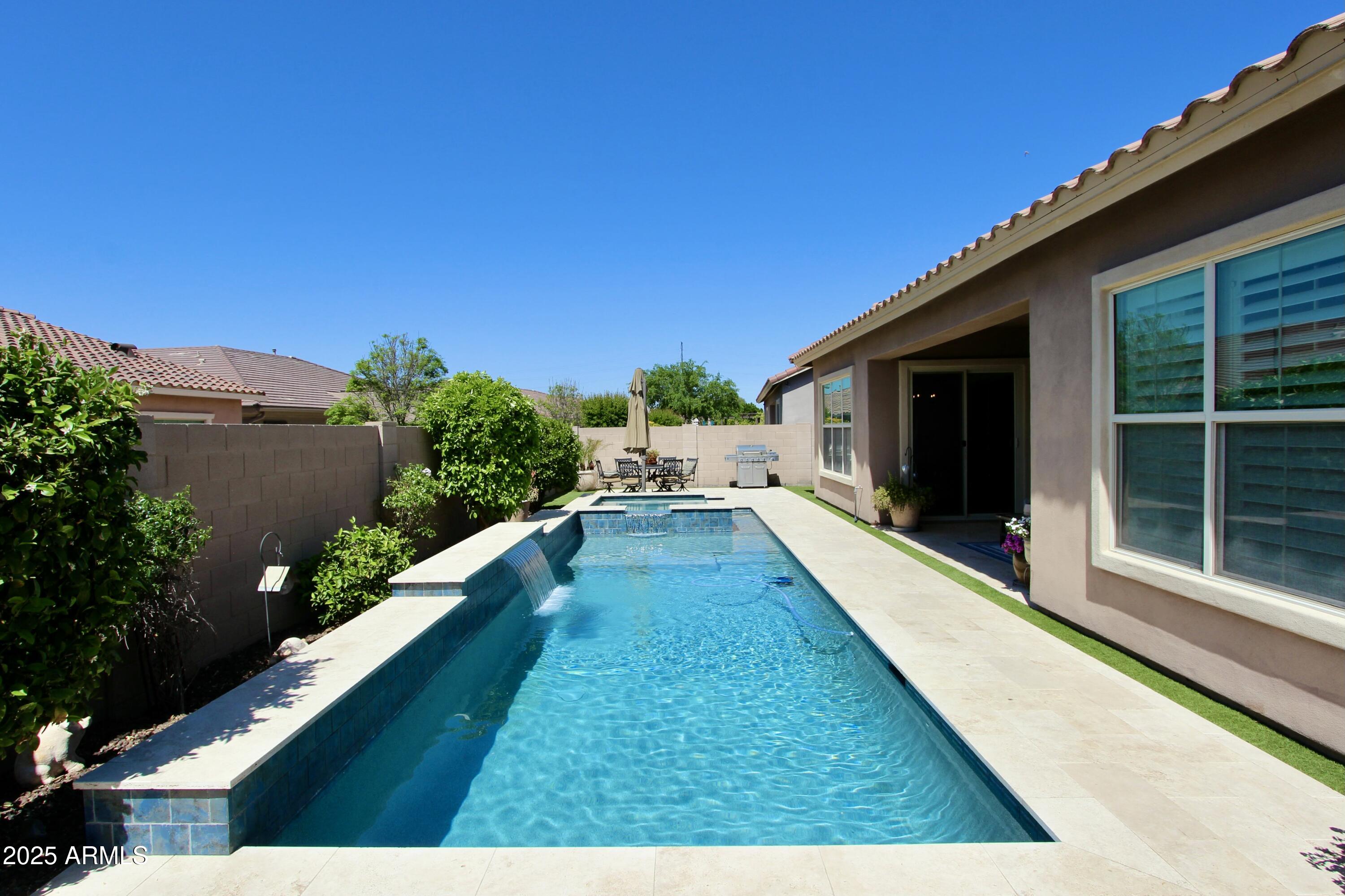 3529 E DESERT BROOM Drive