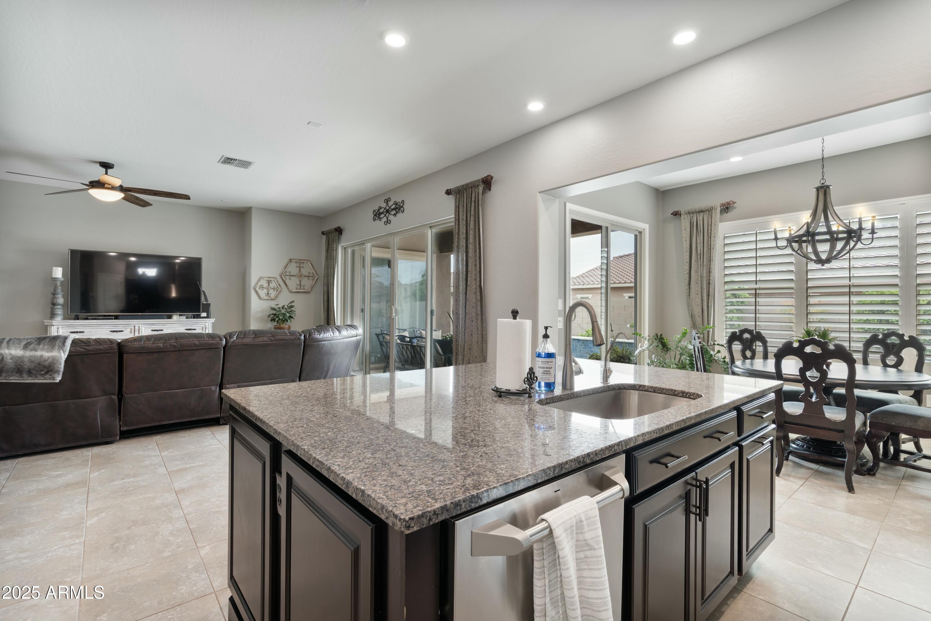 3529 E DESERT BROOM Drive