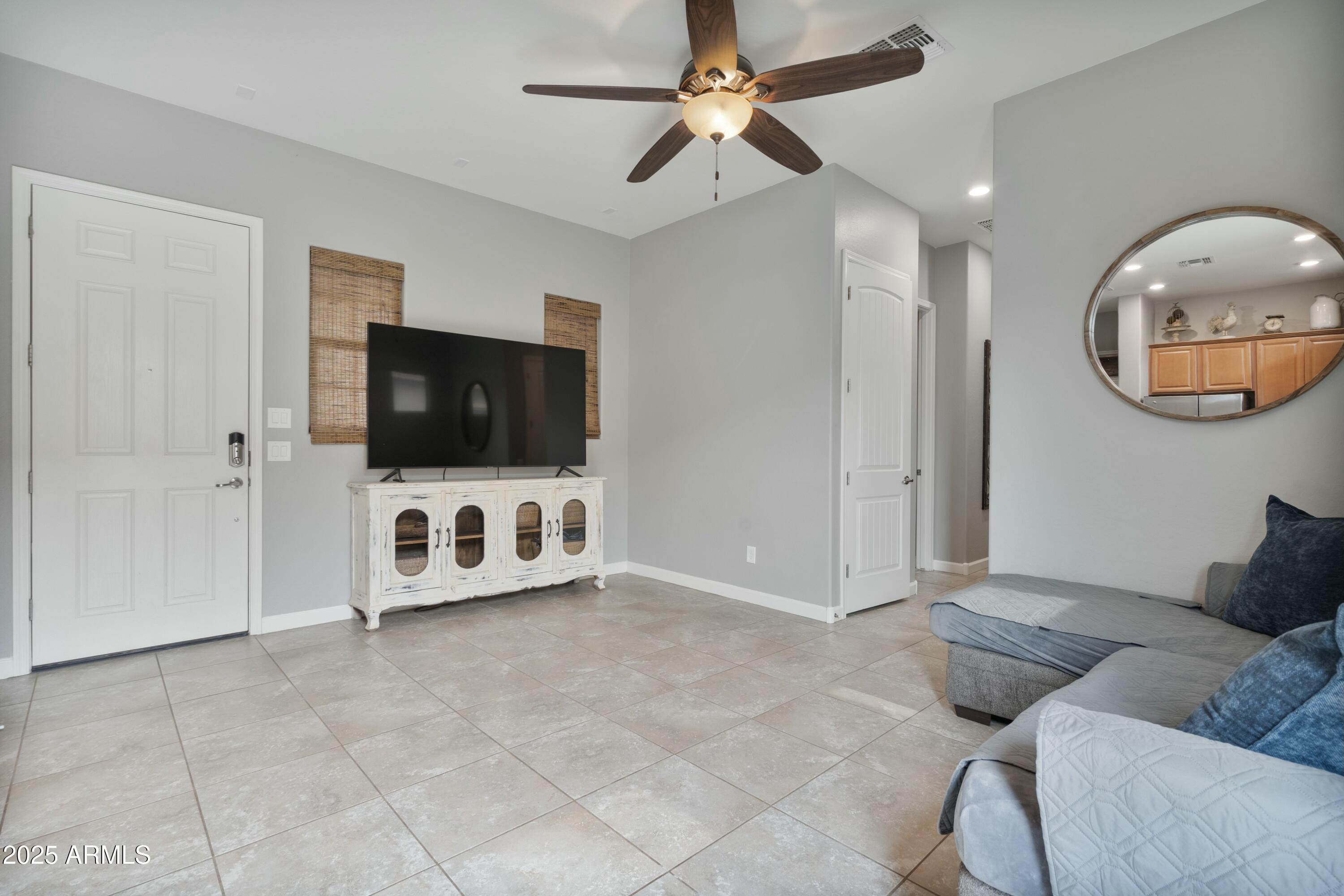 3529 E DESERT BROOM Drive