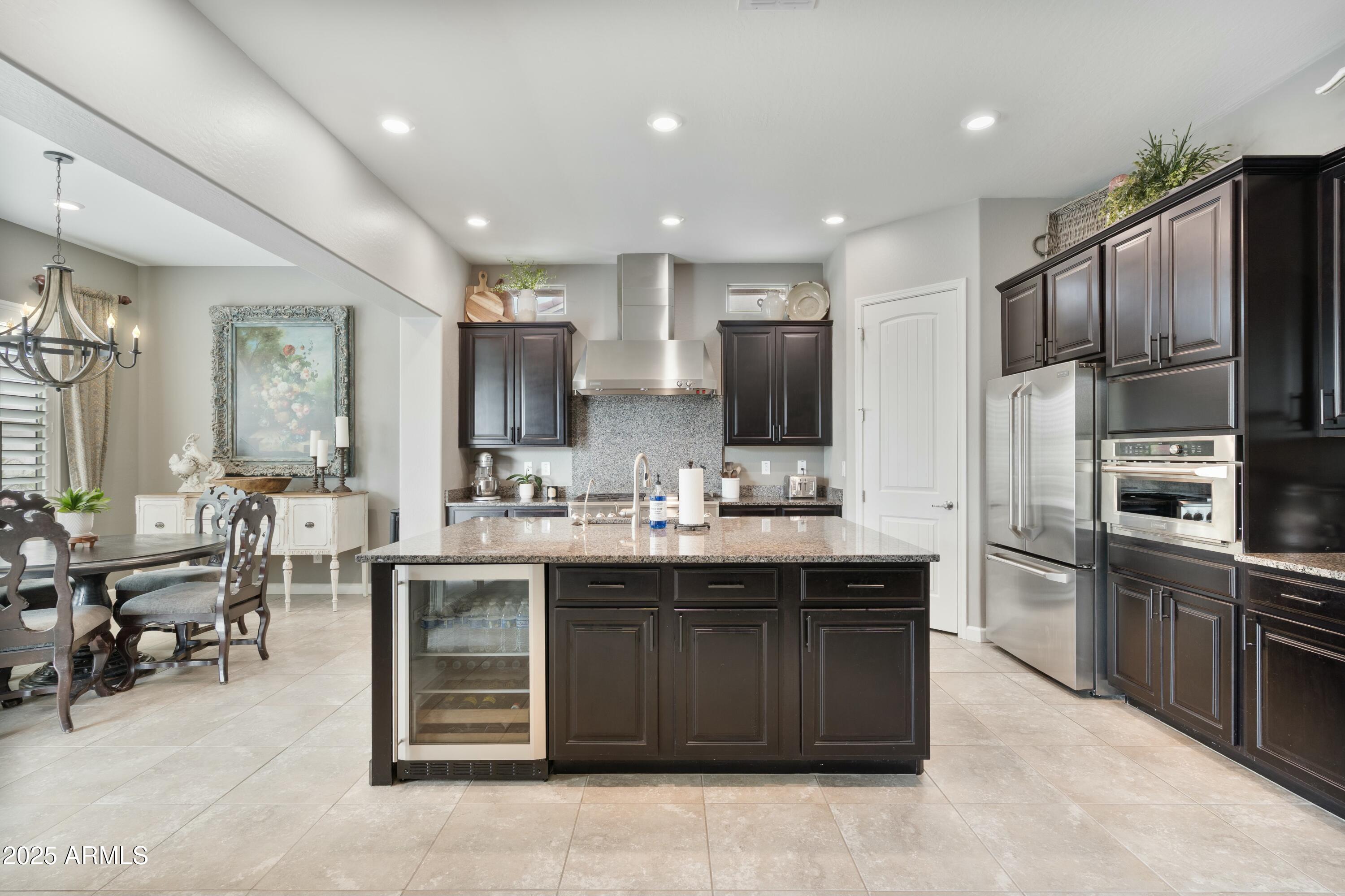 3529 E DESERT BROOM Drive