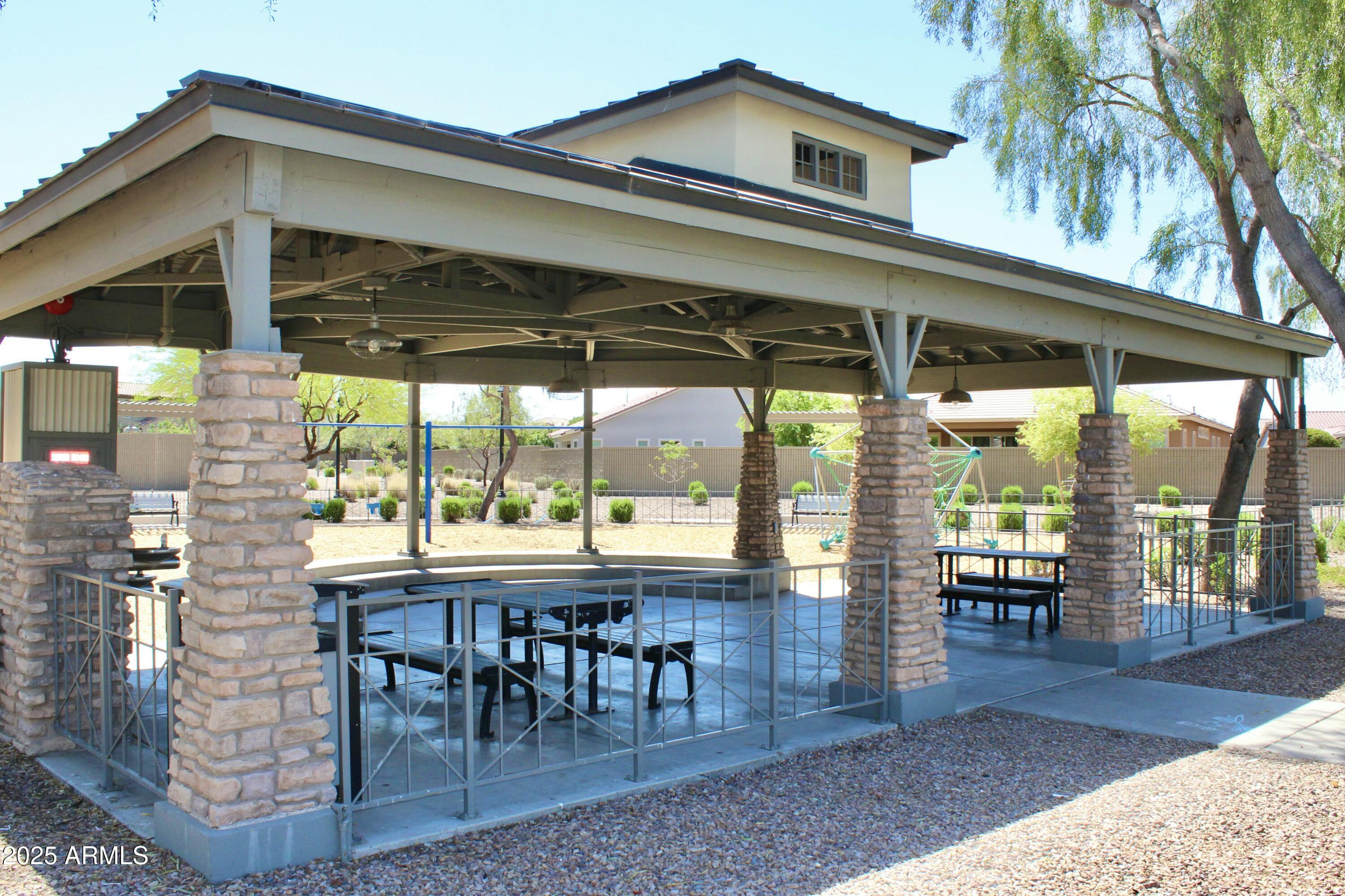 3529 E DESERT BROOM Drive