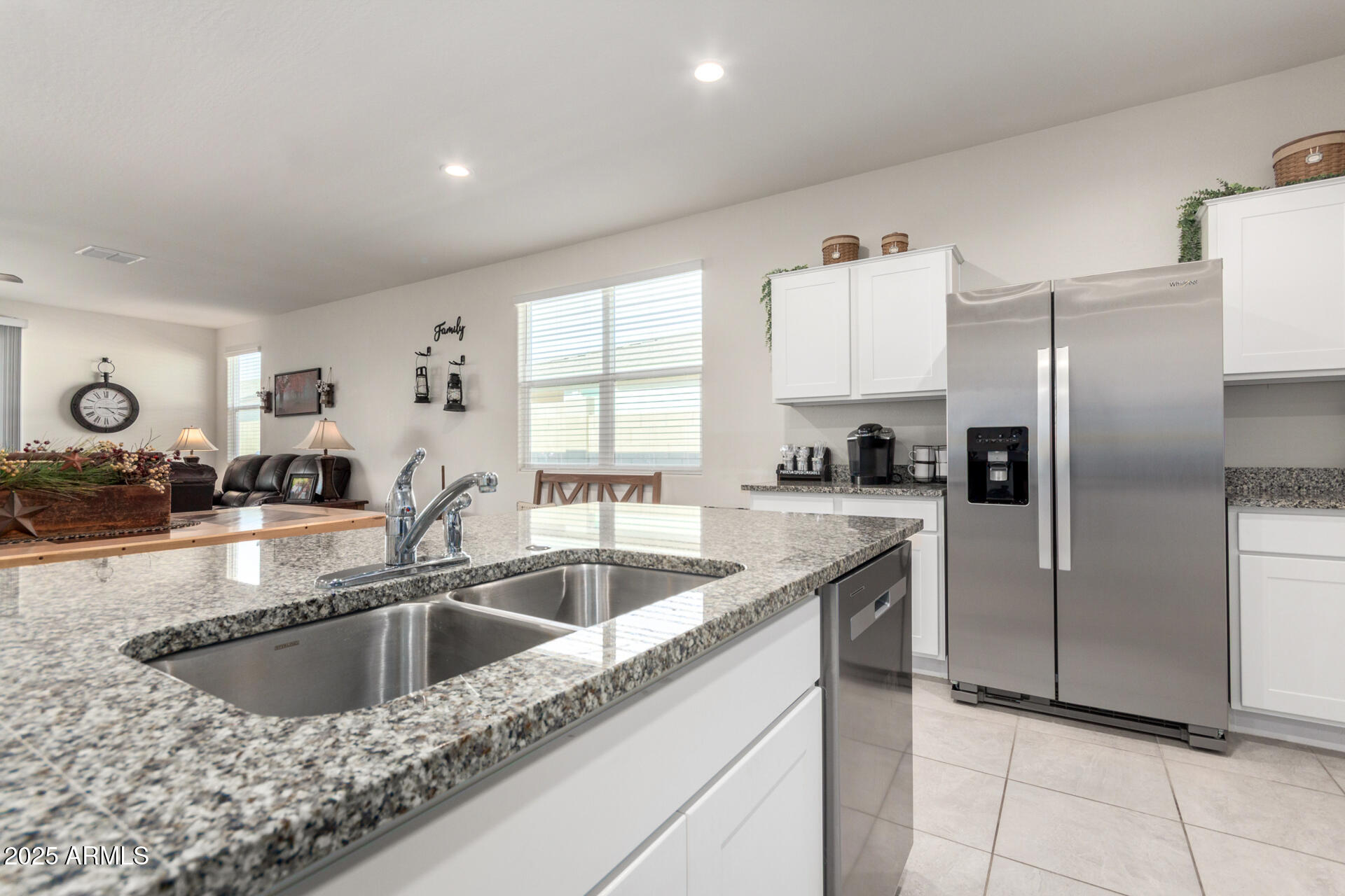 36204 W SAN SISTO Avenue