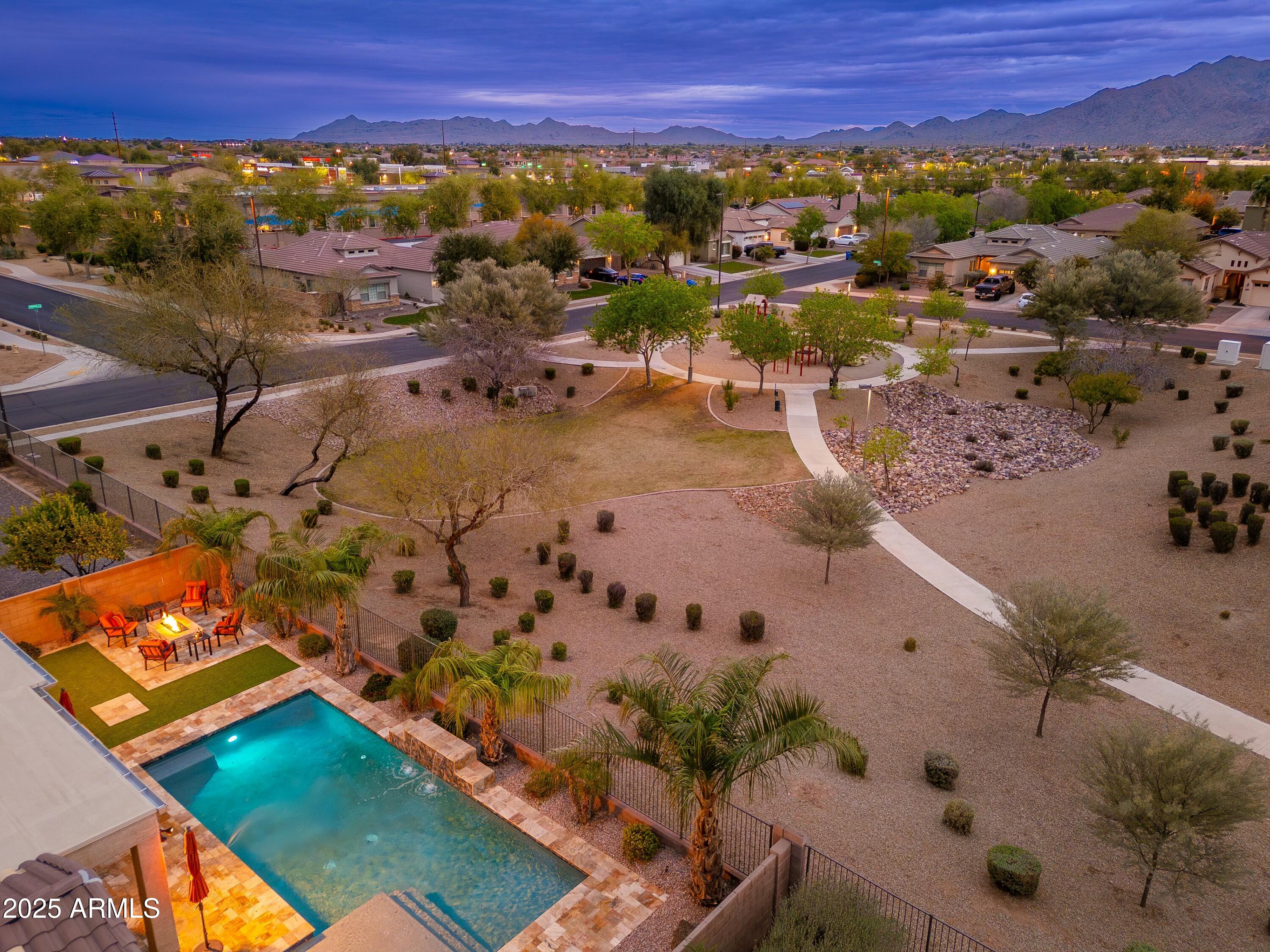 3053 E PACKARD Drive