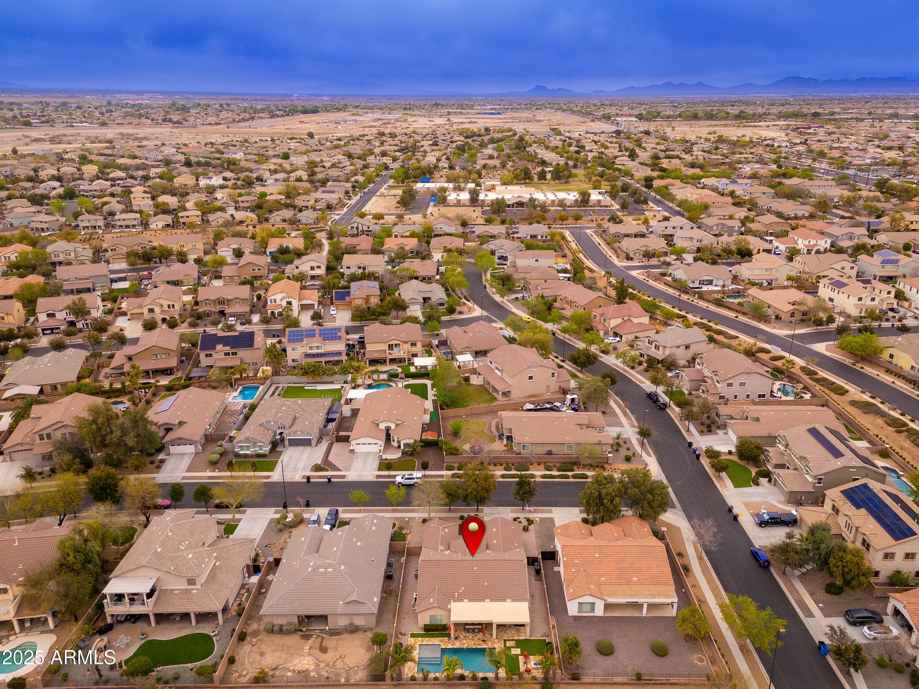 3053 E PACKARD Drive