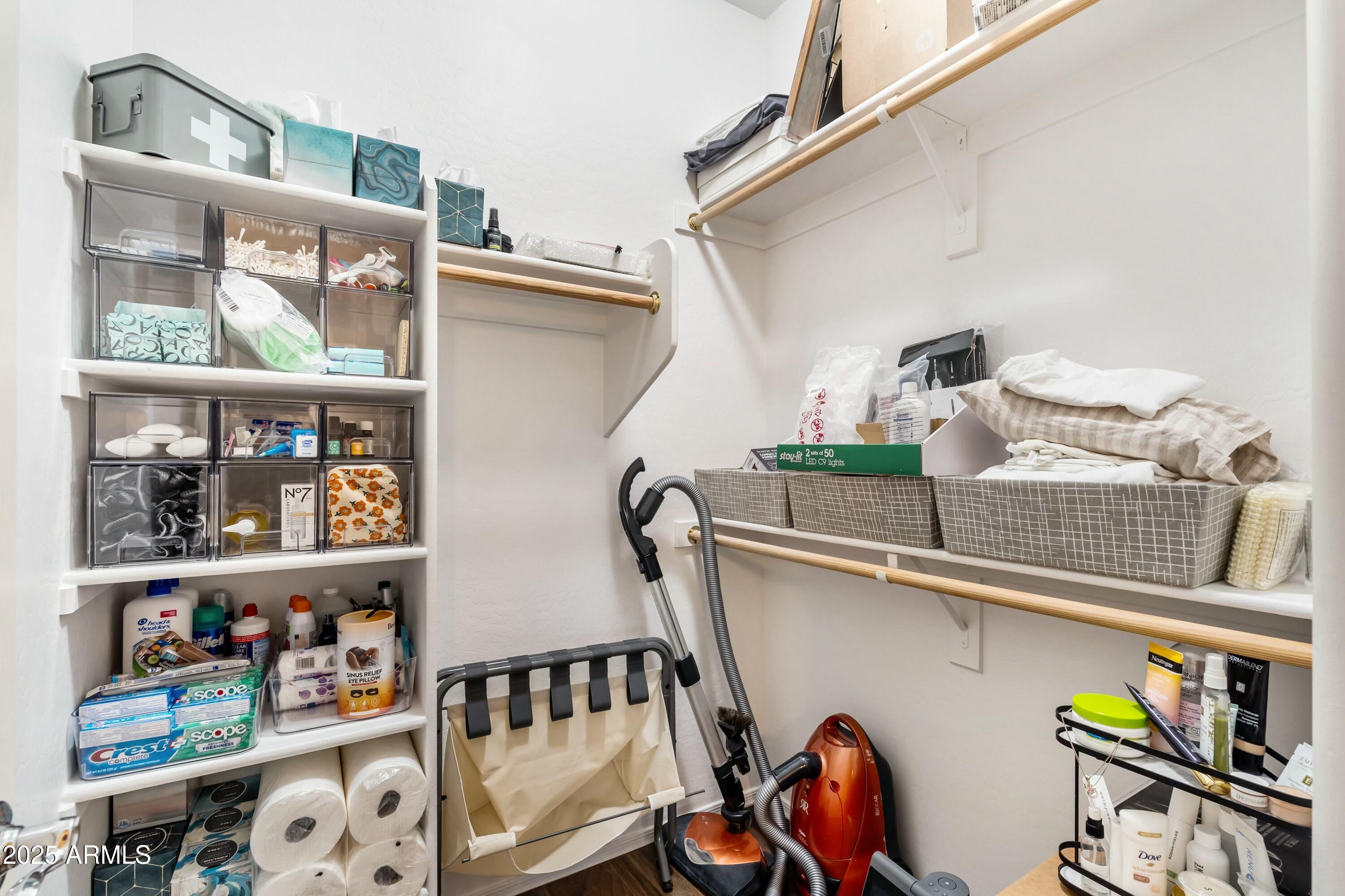 3053 E PACKARD Drive