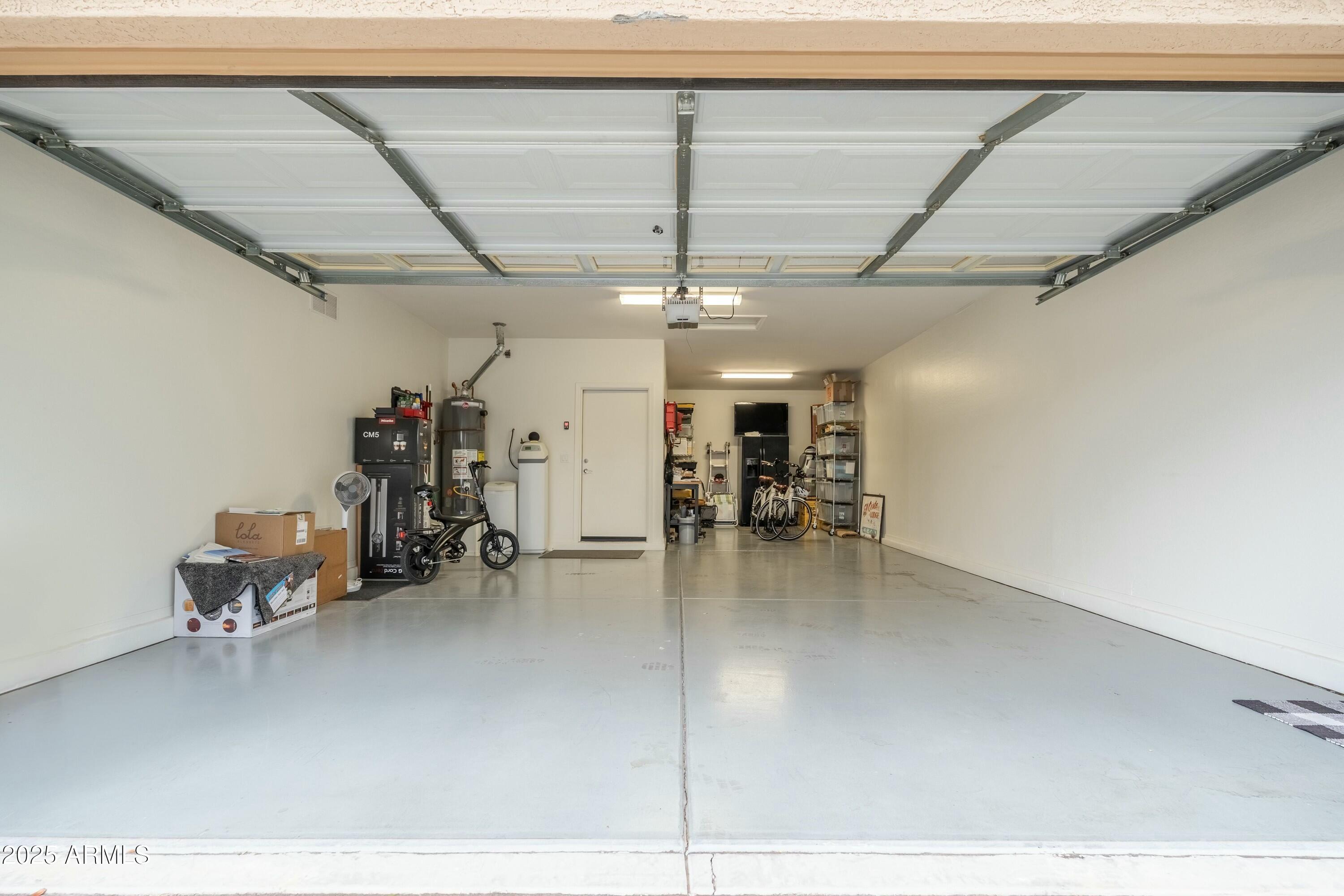 3053 E PACKARD Drive