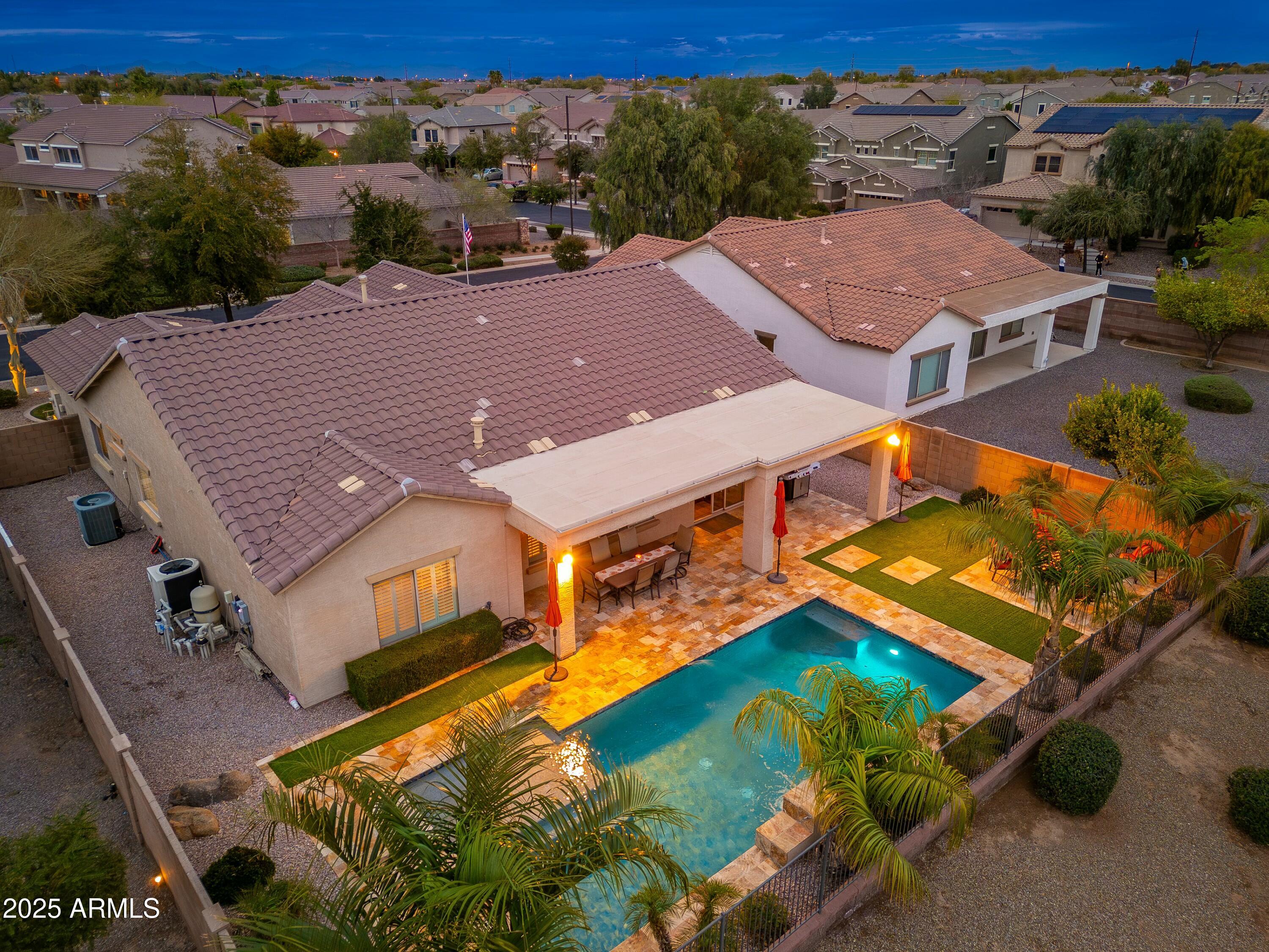 3053 E PACKARD Drive