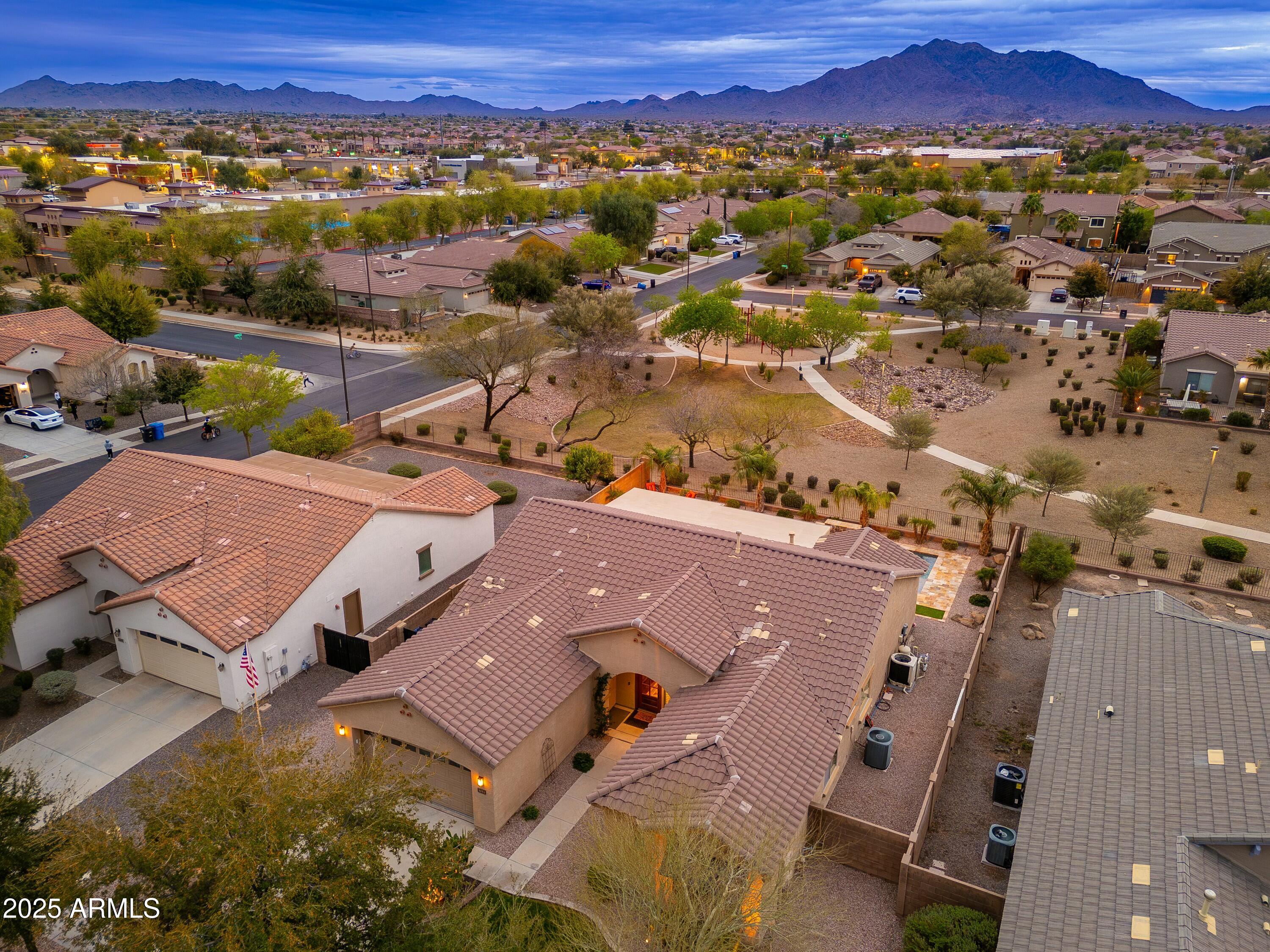 3053 E PACKARD Drive