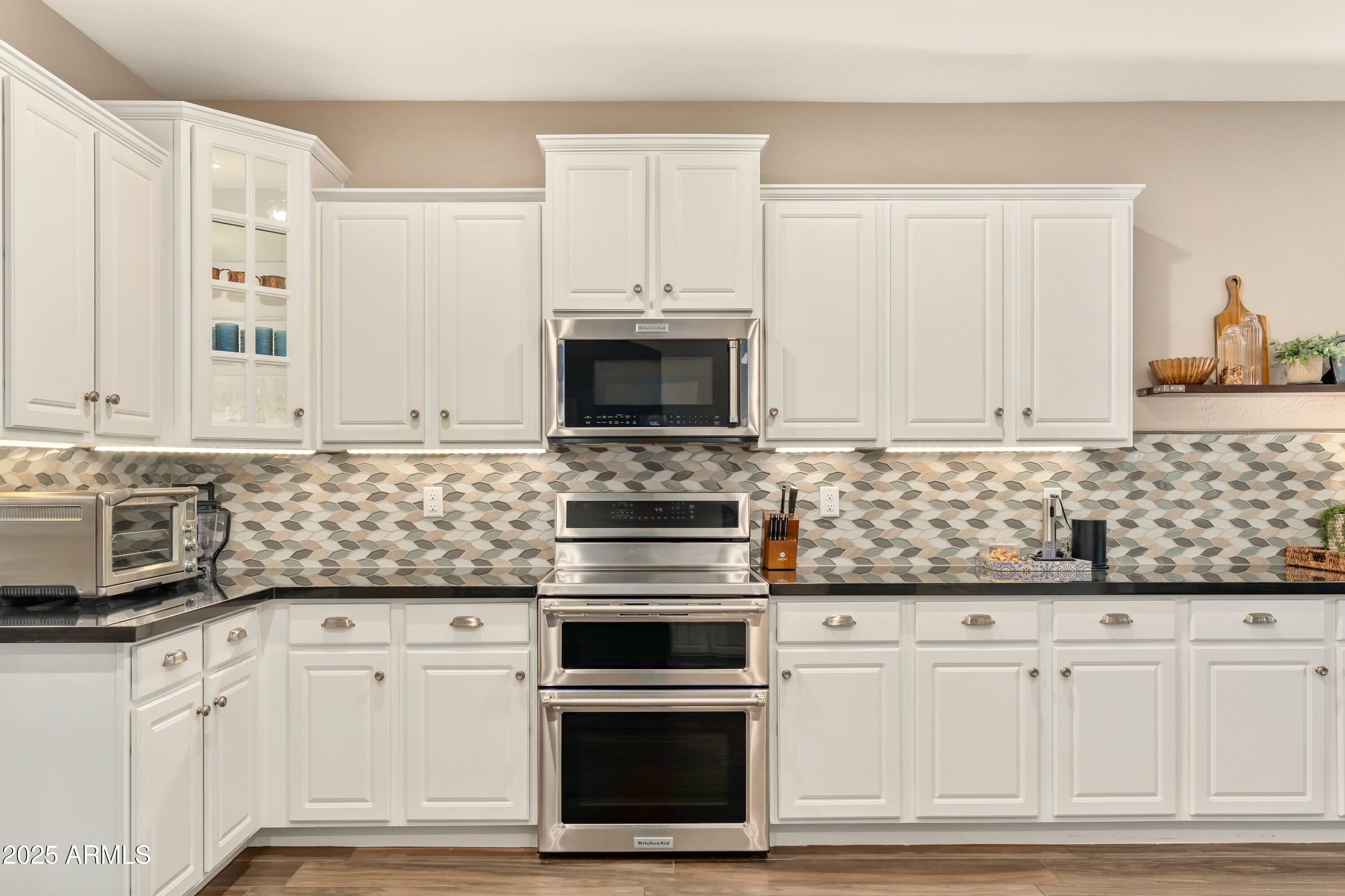 3053 E PACKARD Drive