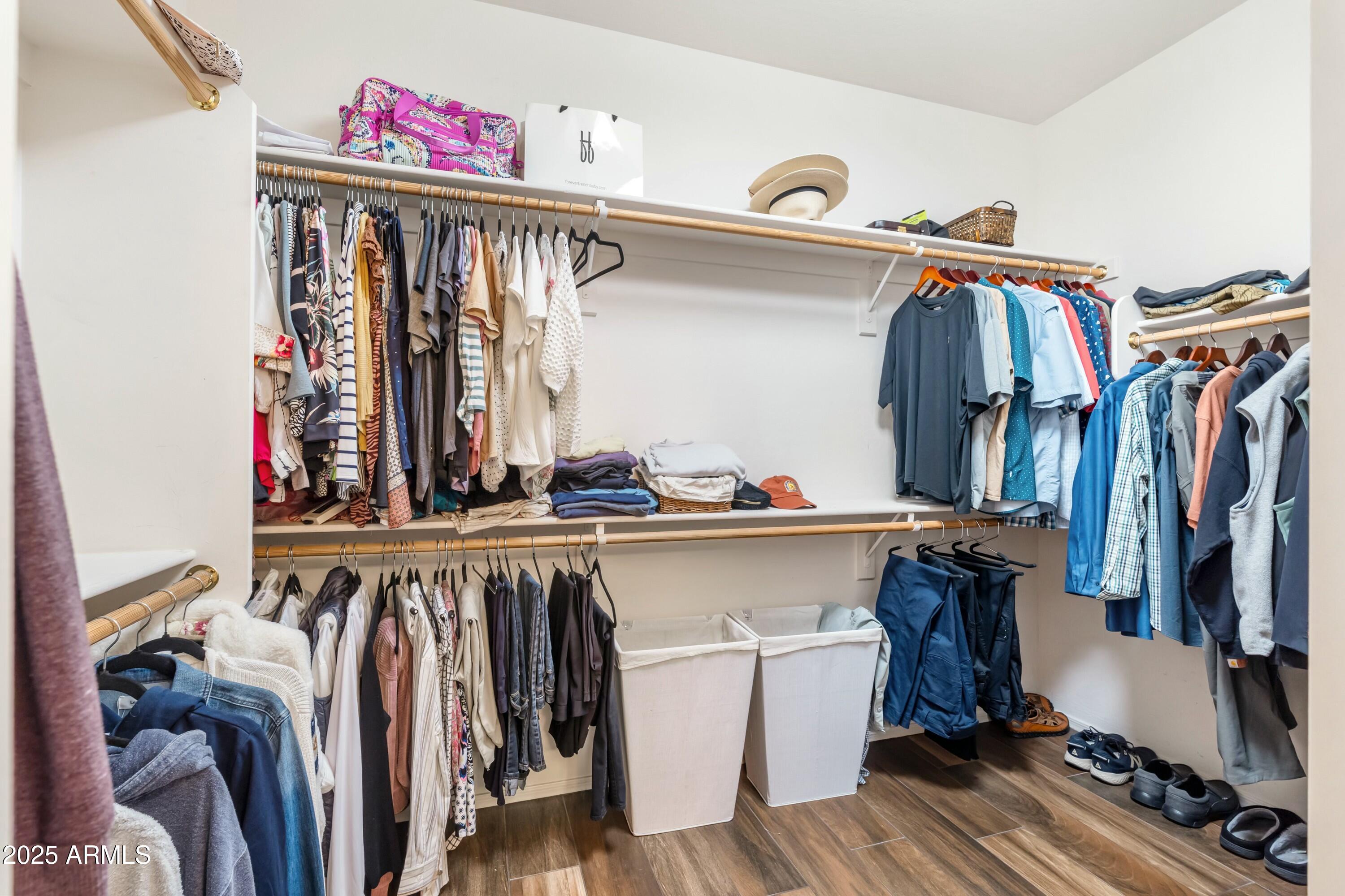 3053 E PACKARD Drive