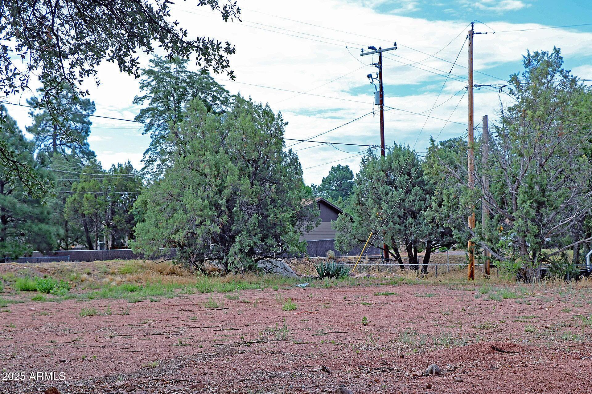 705 E MCKAMEY Street, 129