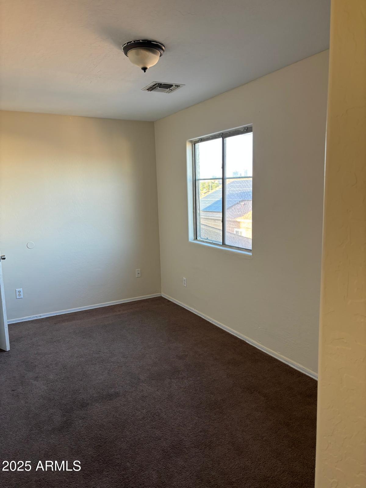 1321 W PAPAGO Street