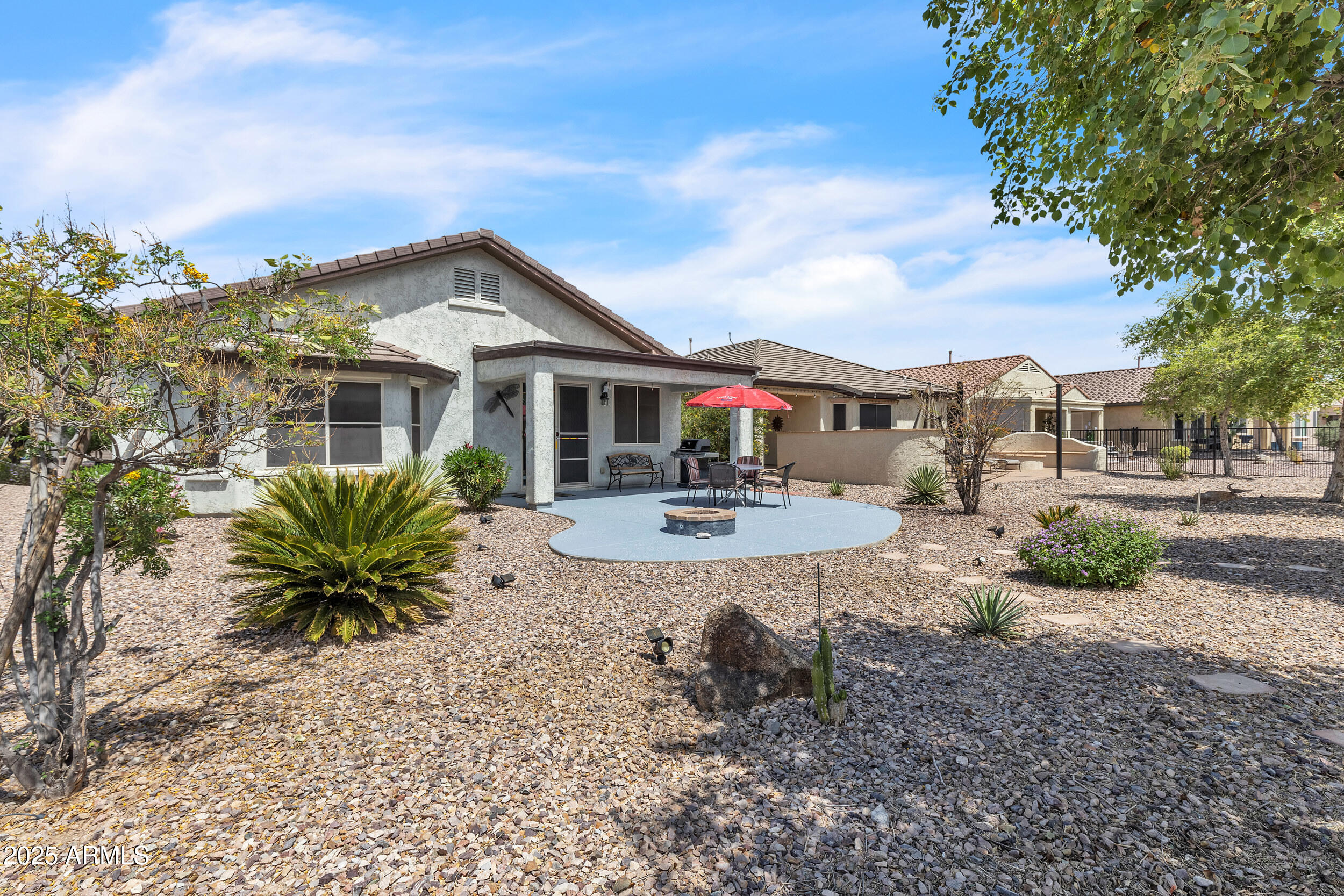 6743 W MOCKINGBIRD Way