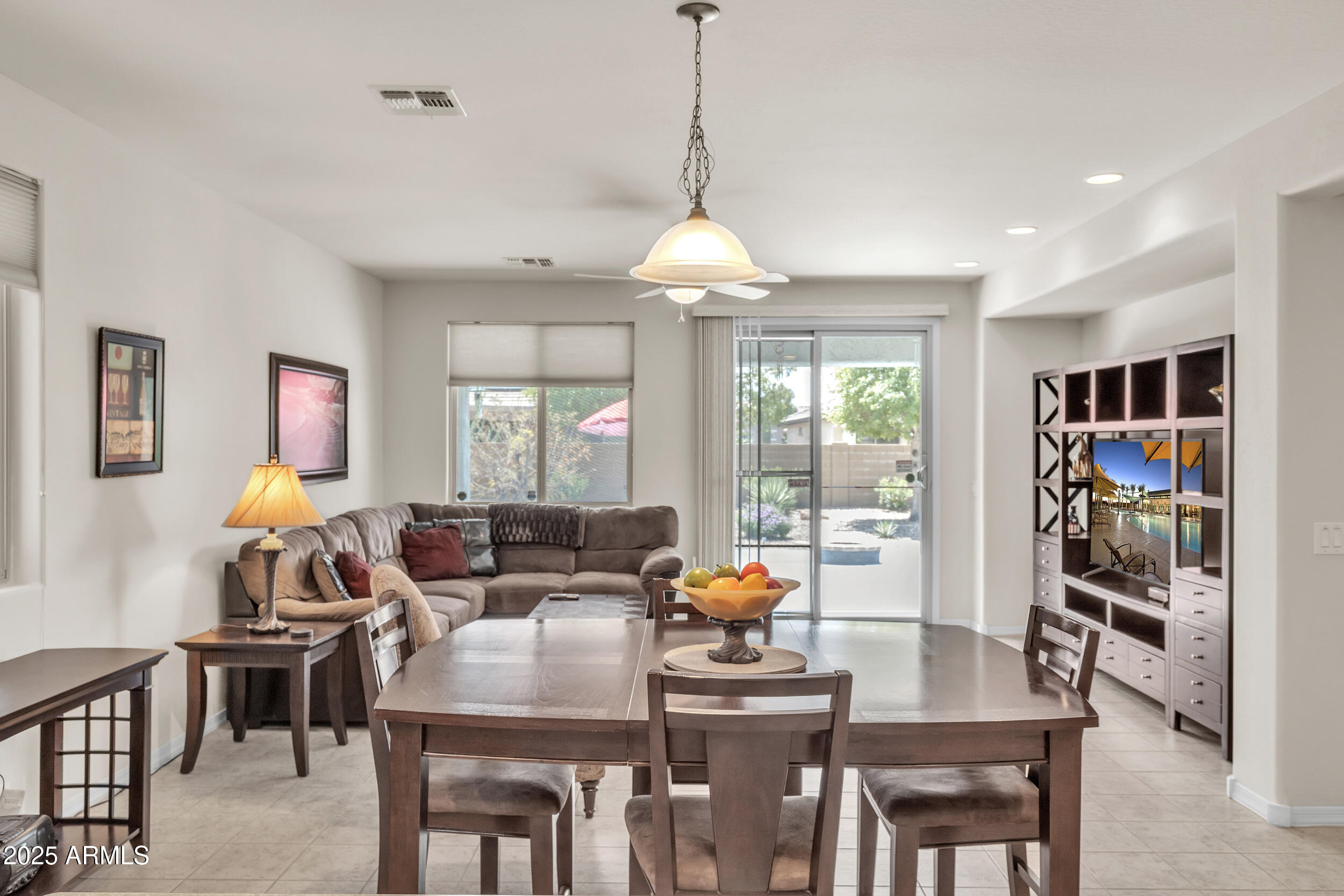 6743 W MOCKINGBIRD Way