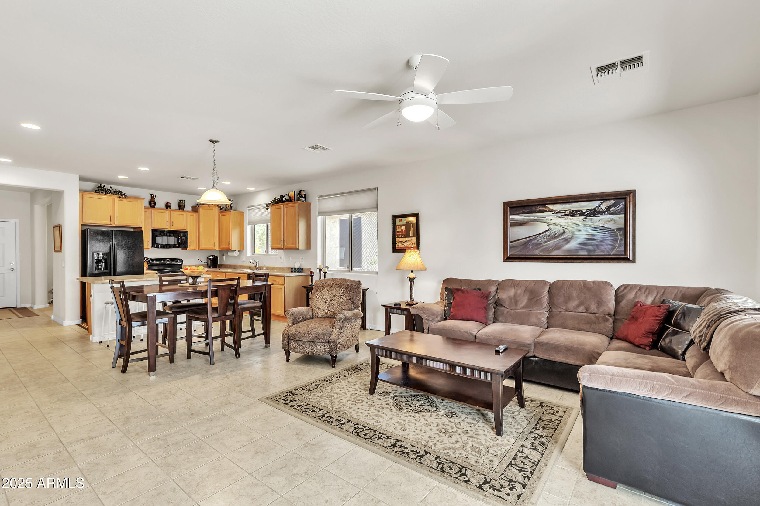 6743 W MOCKINGBIRD Way