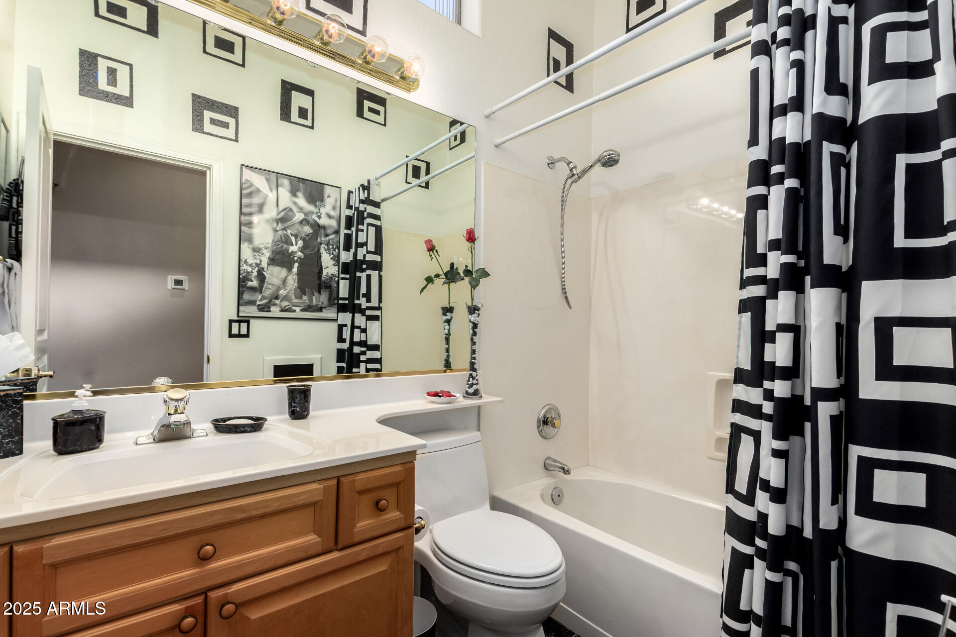 531 N Cambridge Street