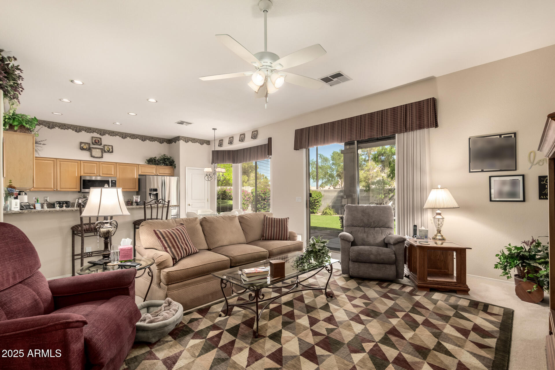 531 N Cambridge Street